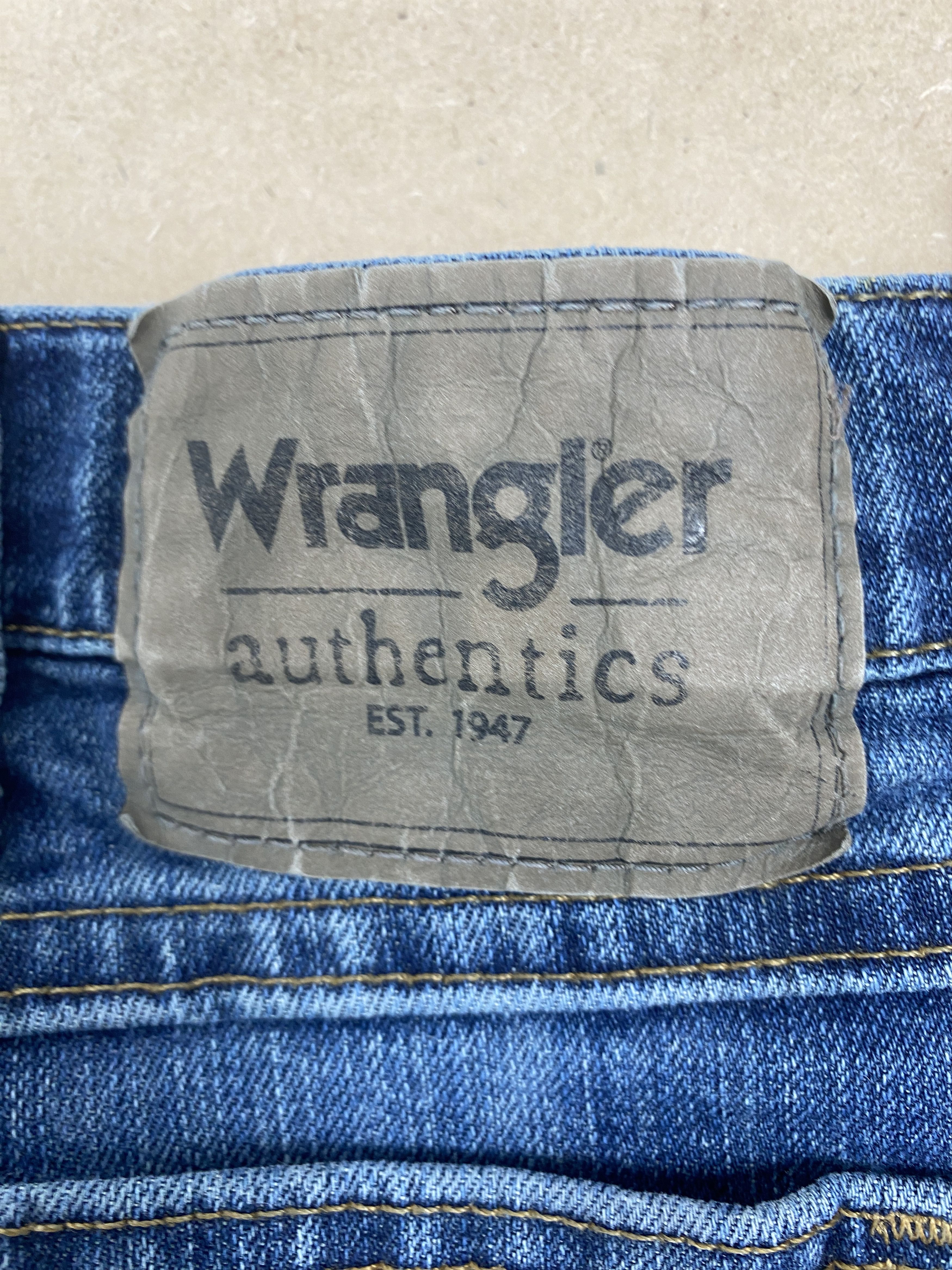 Vintage Vintage Wrangler Straight Cut Faded Blue Jeans P0460 Size US 34 / EU 50 - 6 Thumbnail