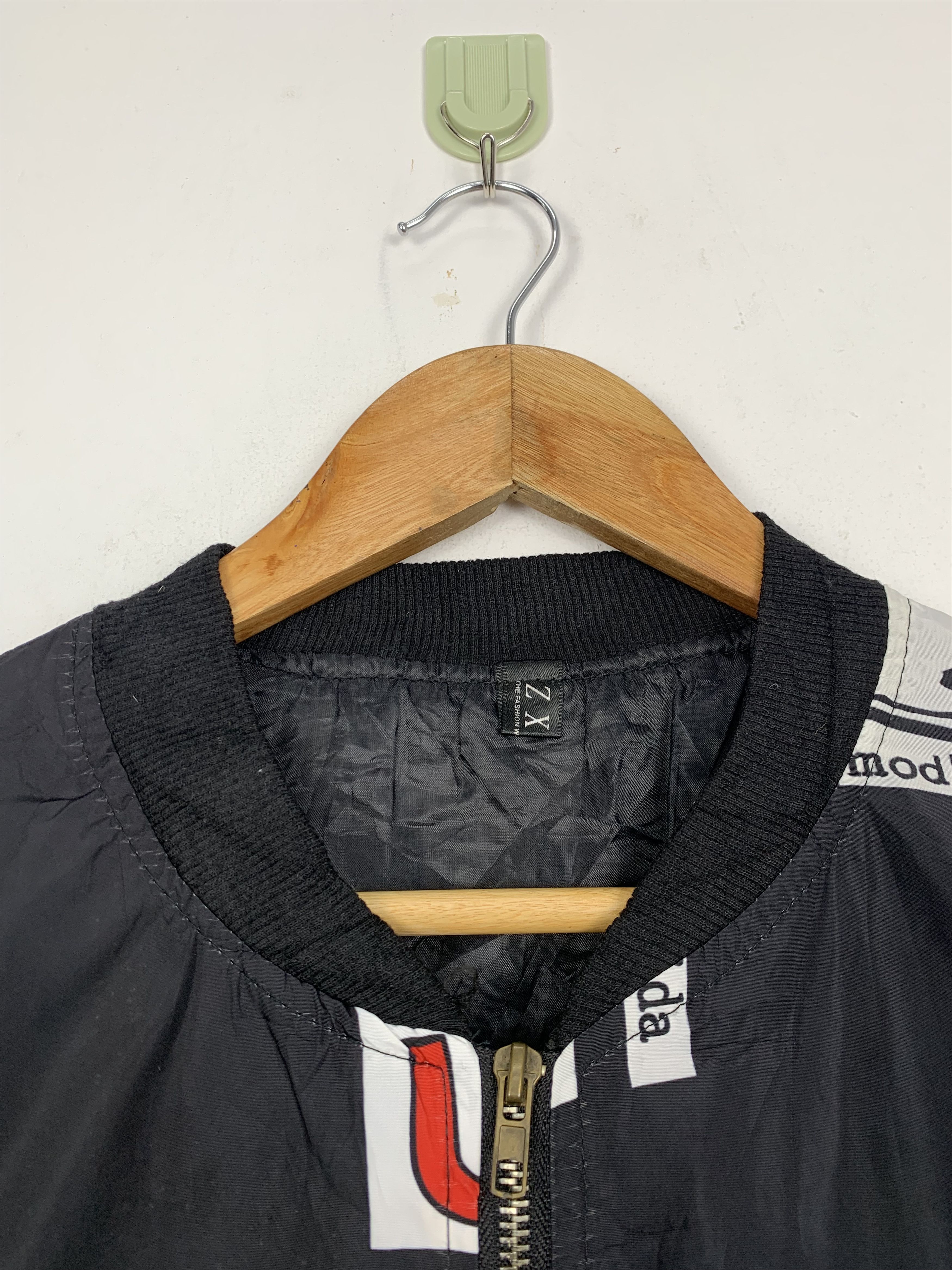 Japanese Brand Vintage ZX Nuclear Pattern Zip Jacket Size US S / EU 44-46 / 1 - 6 Thumbnail