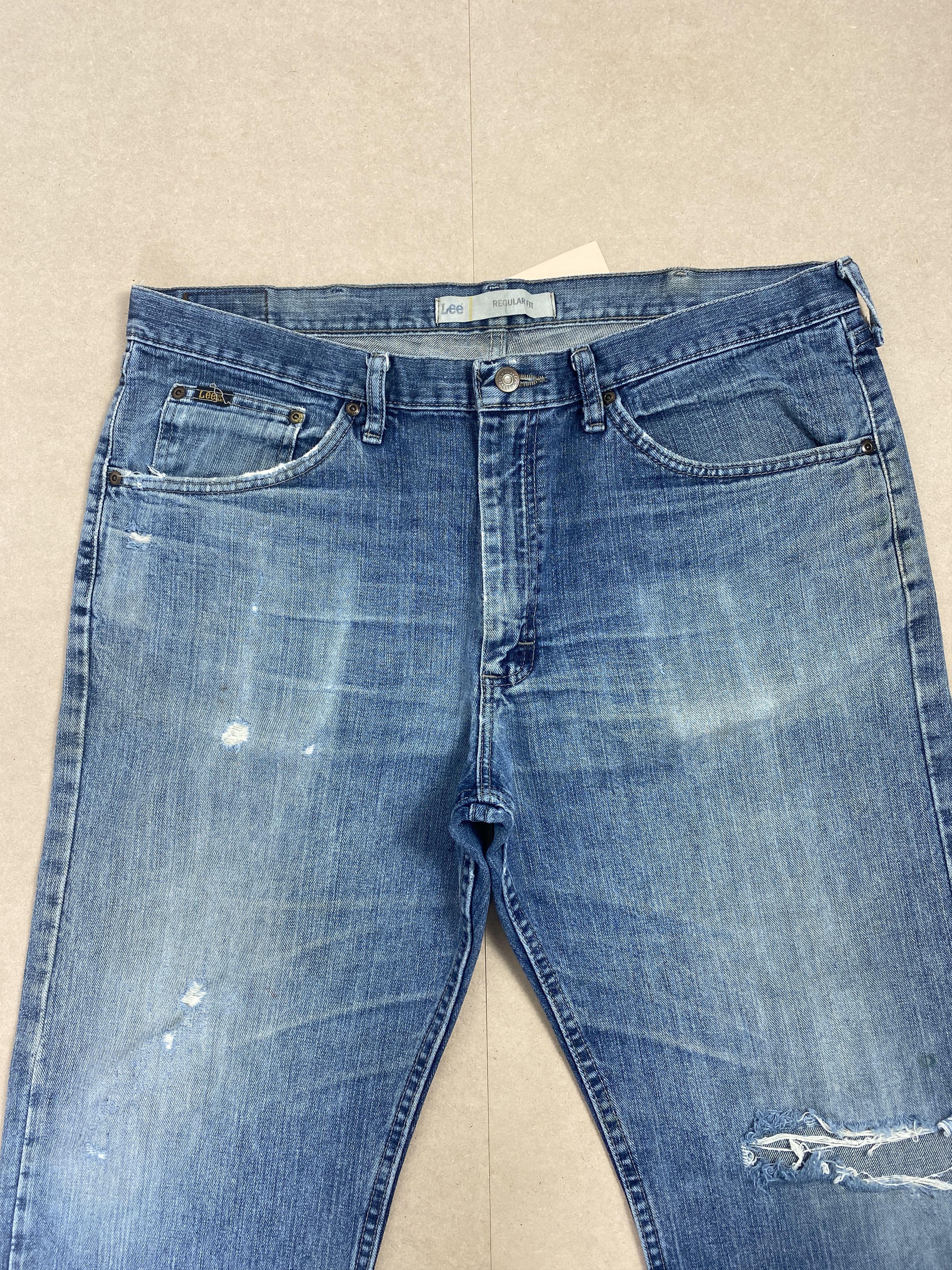 Lee Vintage Lee Straight Cut Distressed Faded Blue Jeans Size US 40 / EU 56 - 2 Thumbnail