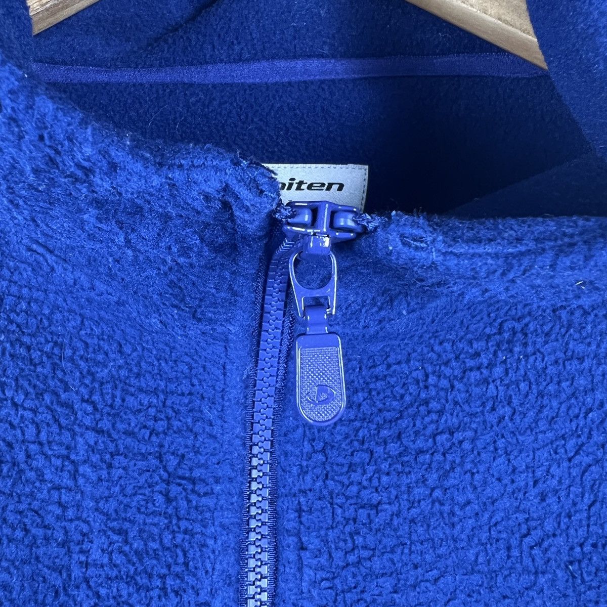 Japanese Brand Vintage Phiten Fleece Sweater Jacket with Hoodie J0099 Size US S / EU 44-46 / 1 - 3 Thumbnail