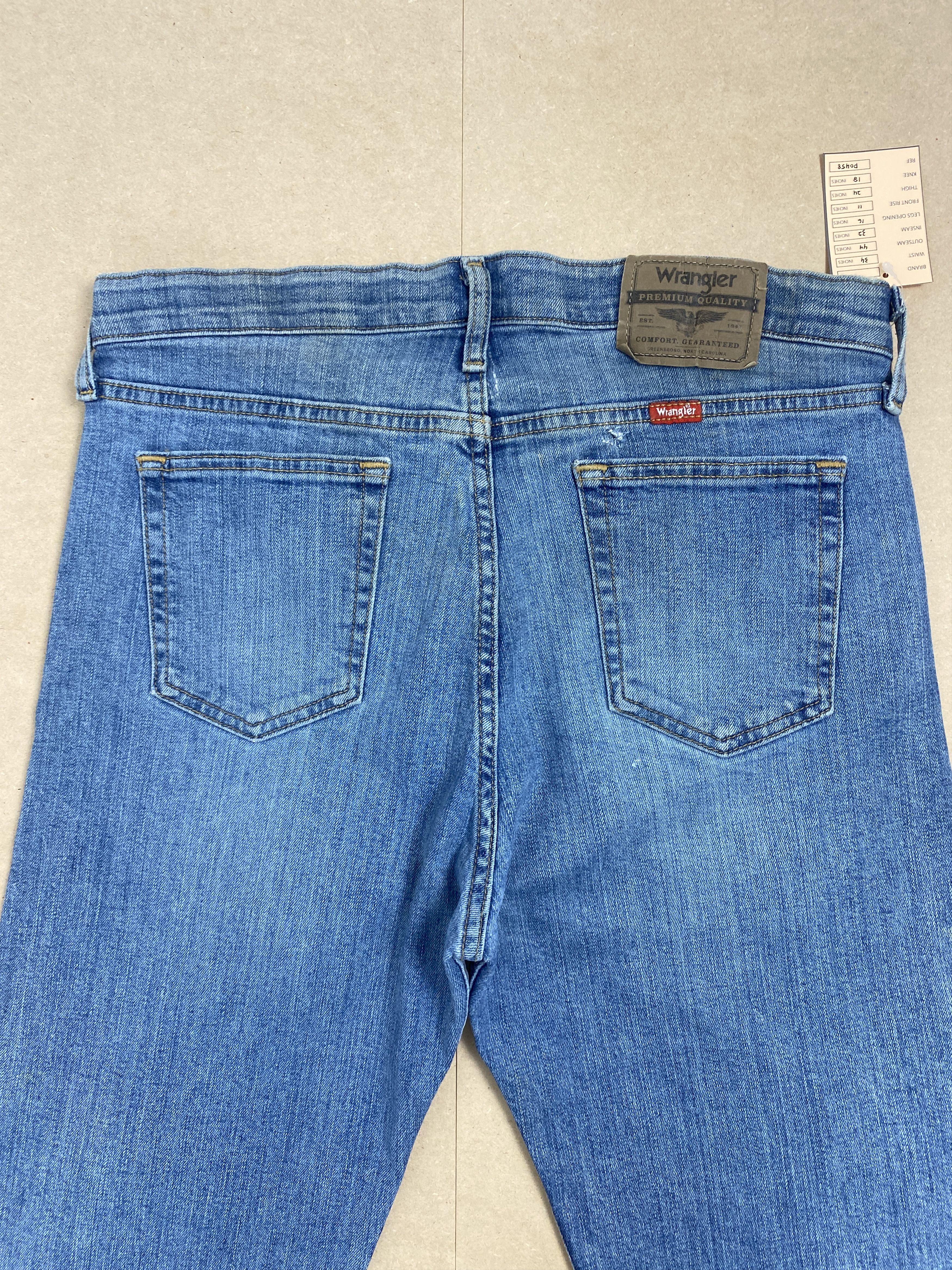 Vintage Vintage Wrangler Slim Fit Faded Mid Wash Jeans Size US 34 / EU 50 - 7 Thumbnail