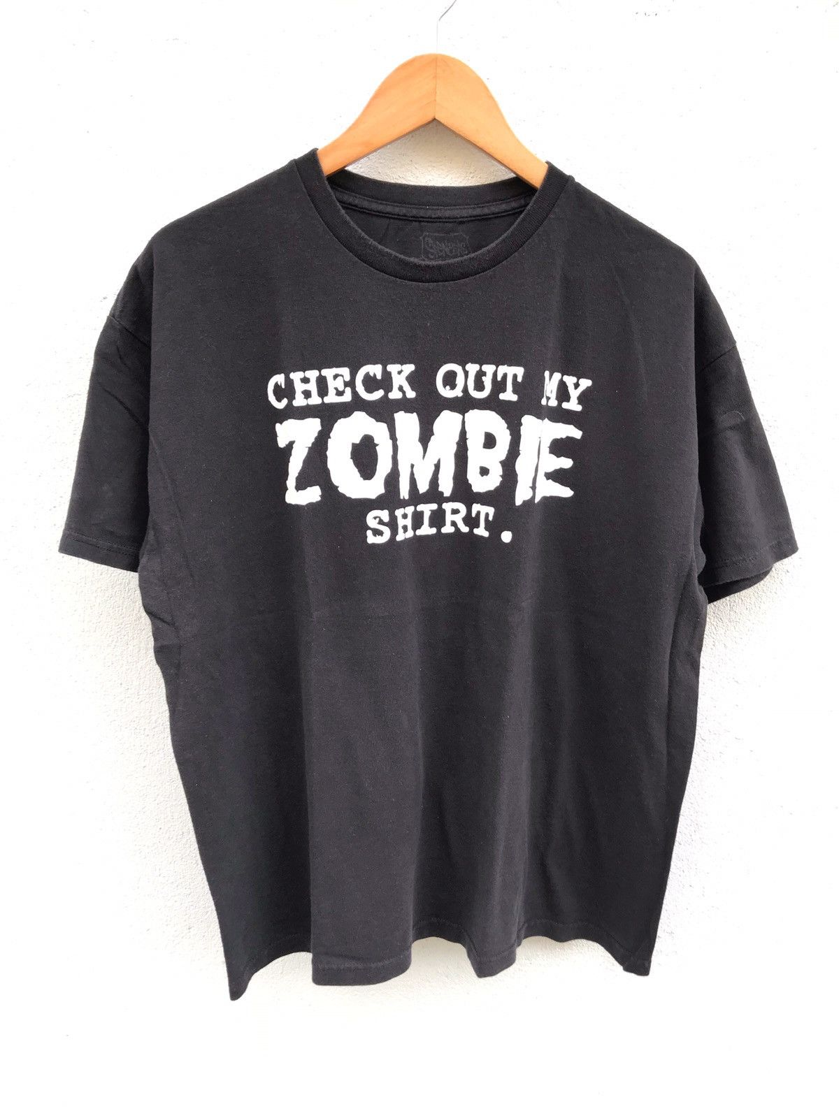 Vintage Check Out My Zombie Shirt Size US XL / EU 56 / 4 - 1 Thumbnail