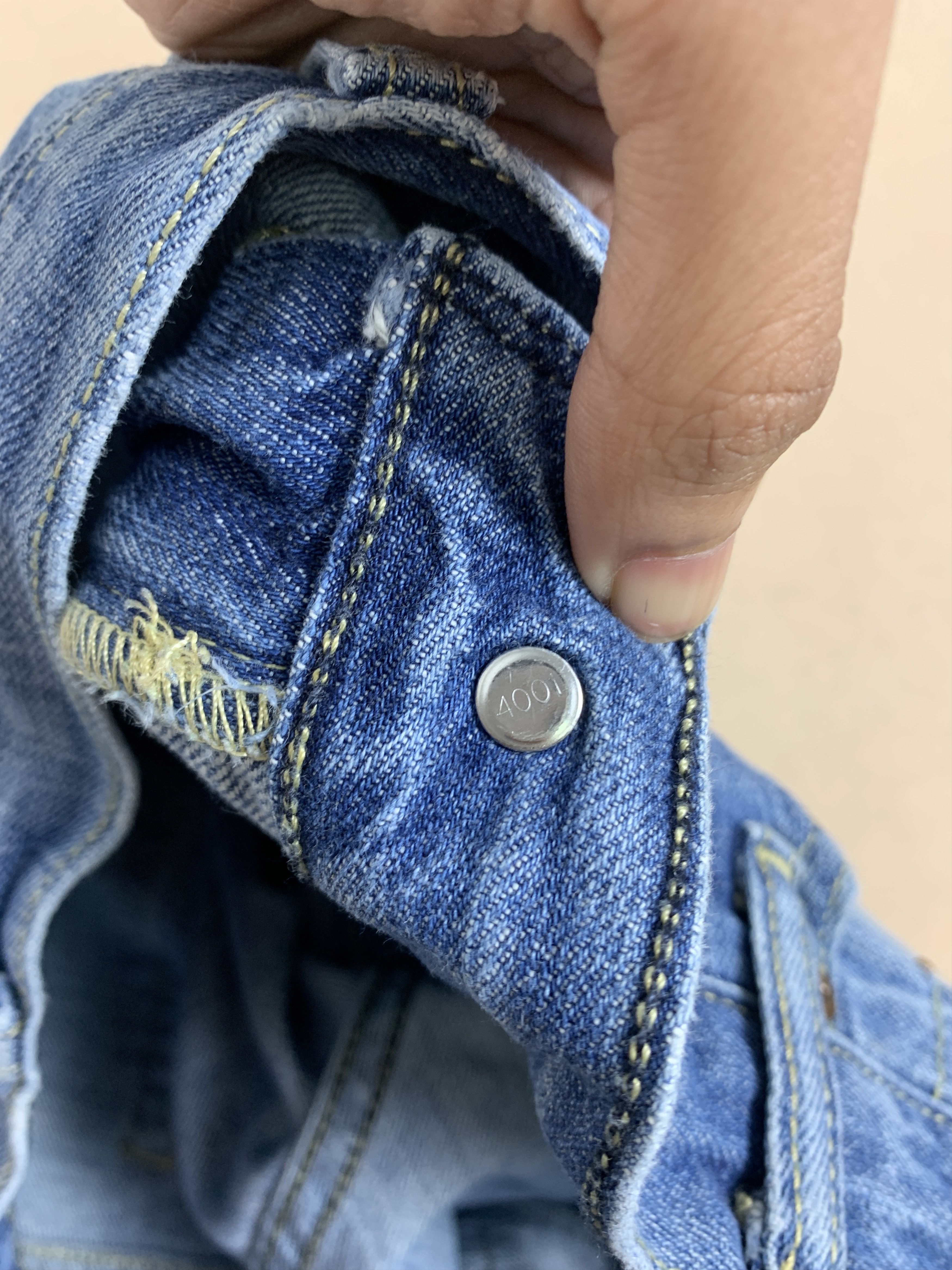 Levi's × Levi's Vintage Clothing × Vintage Vintage Levi's 559 Faded Distressed Blue Jeans Size US 36 / EU 52 - 14 Thumbnail