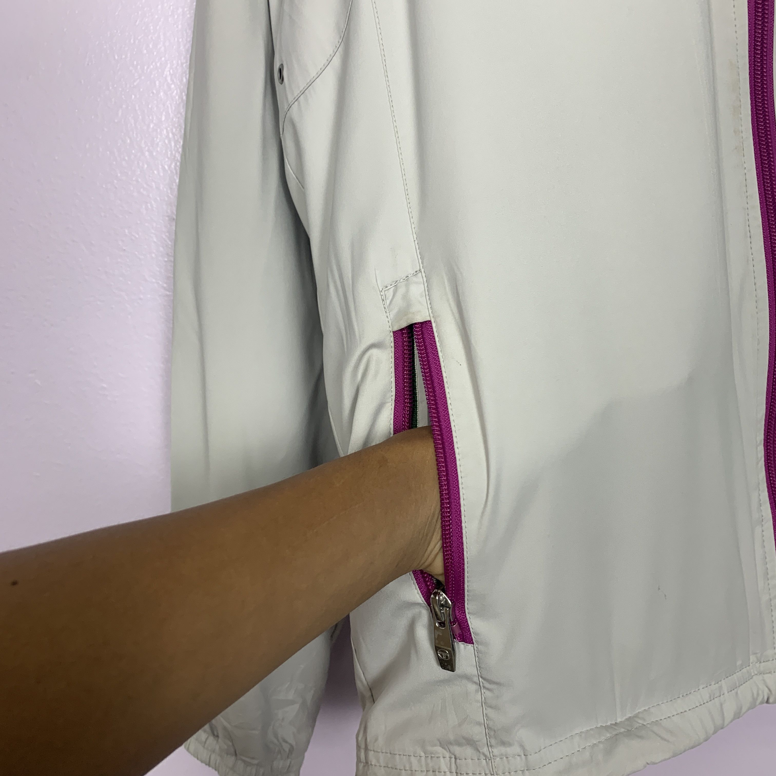 Sergio Tacchini Vintage SERGIO TACCHINI Windbreaker Zip Up Jacket Size US S / EU 44-46 / 1 - 8 Thumbnail