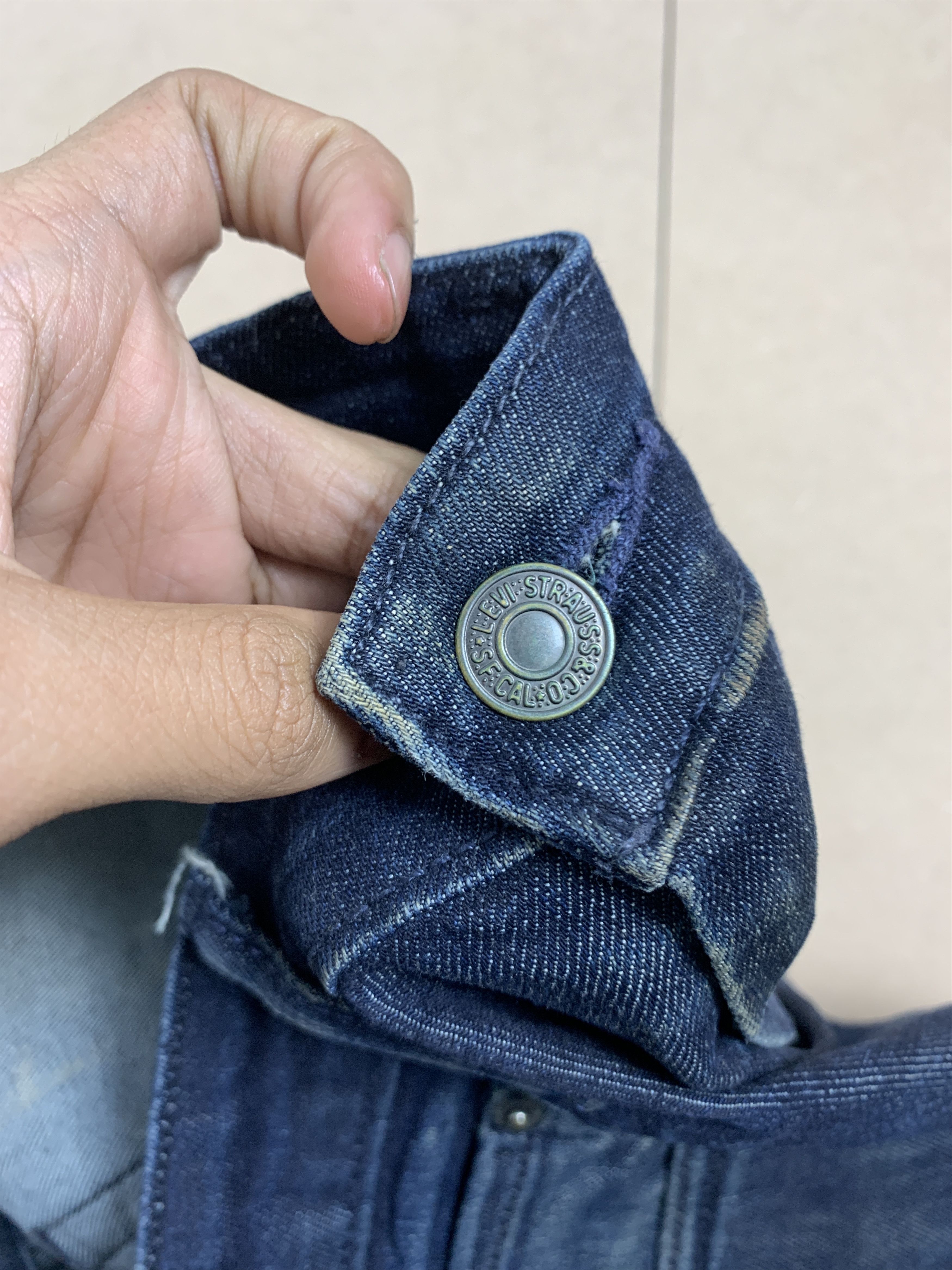 Levi's Vintage Levis 541 Mid Skinny Faded Blue Jeans Size US 32 / EU 48 - 22 Thumbnail