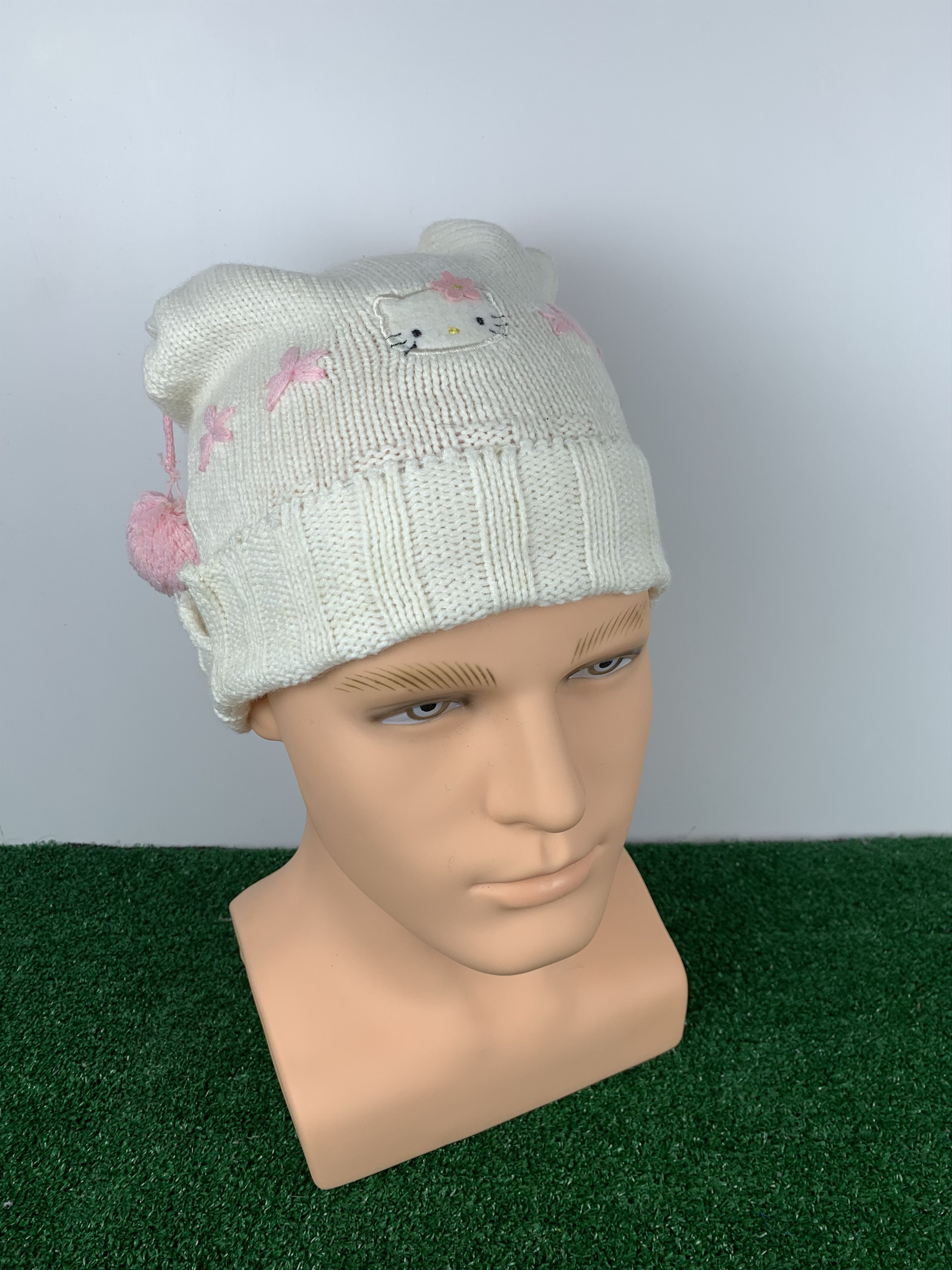 Cartoon Network × Vintage Vintage Hello Kitty Beanie/Snowcap Size ONE SIZE - 1 Thumbnail