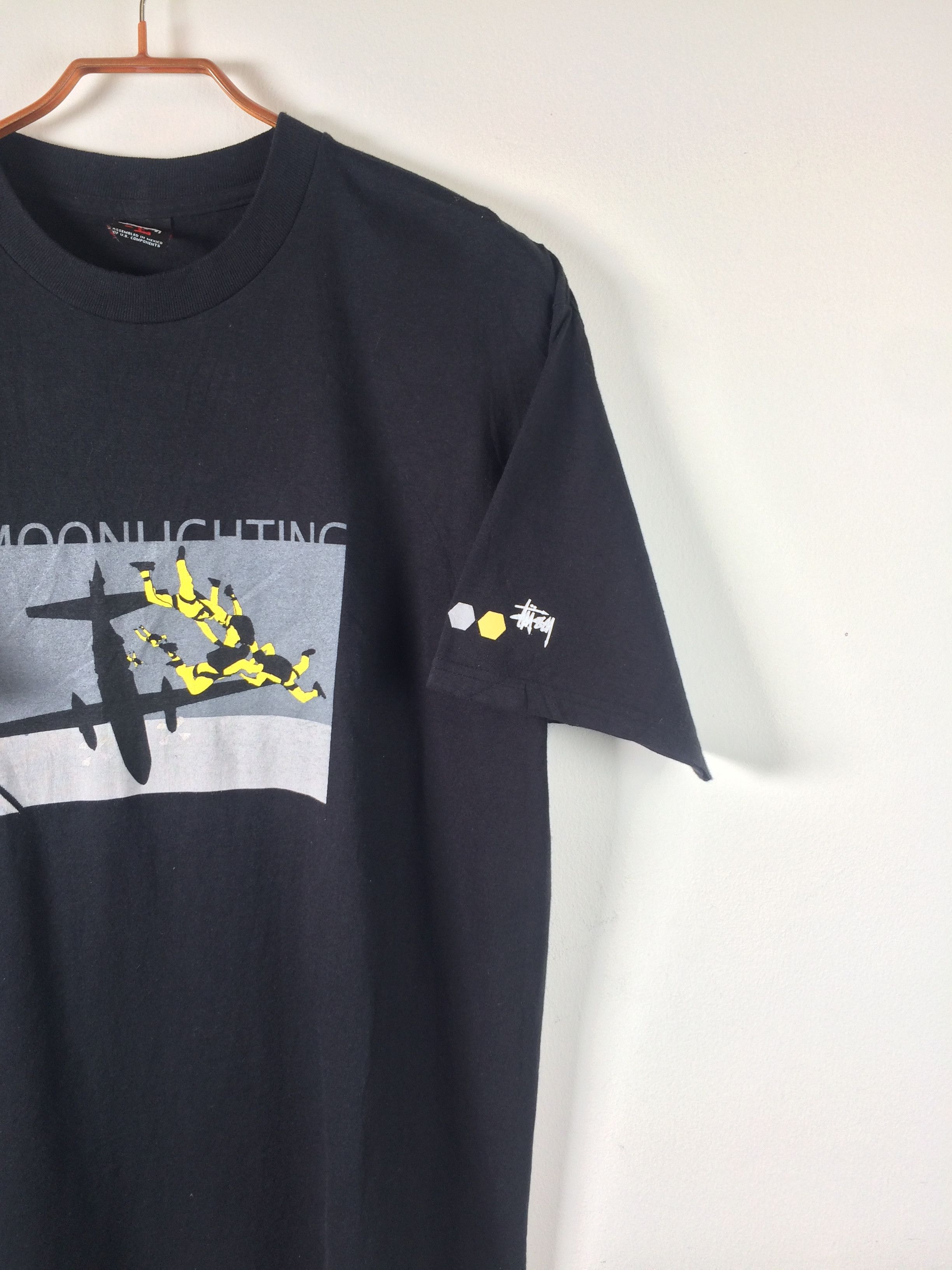 Stussy Vintage Y2K Stussy X Futura Moon Lighting Graphic T-Shirt Size US L / EU 52-54 / 3 - 3 Thumbnail
