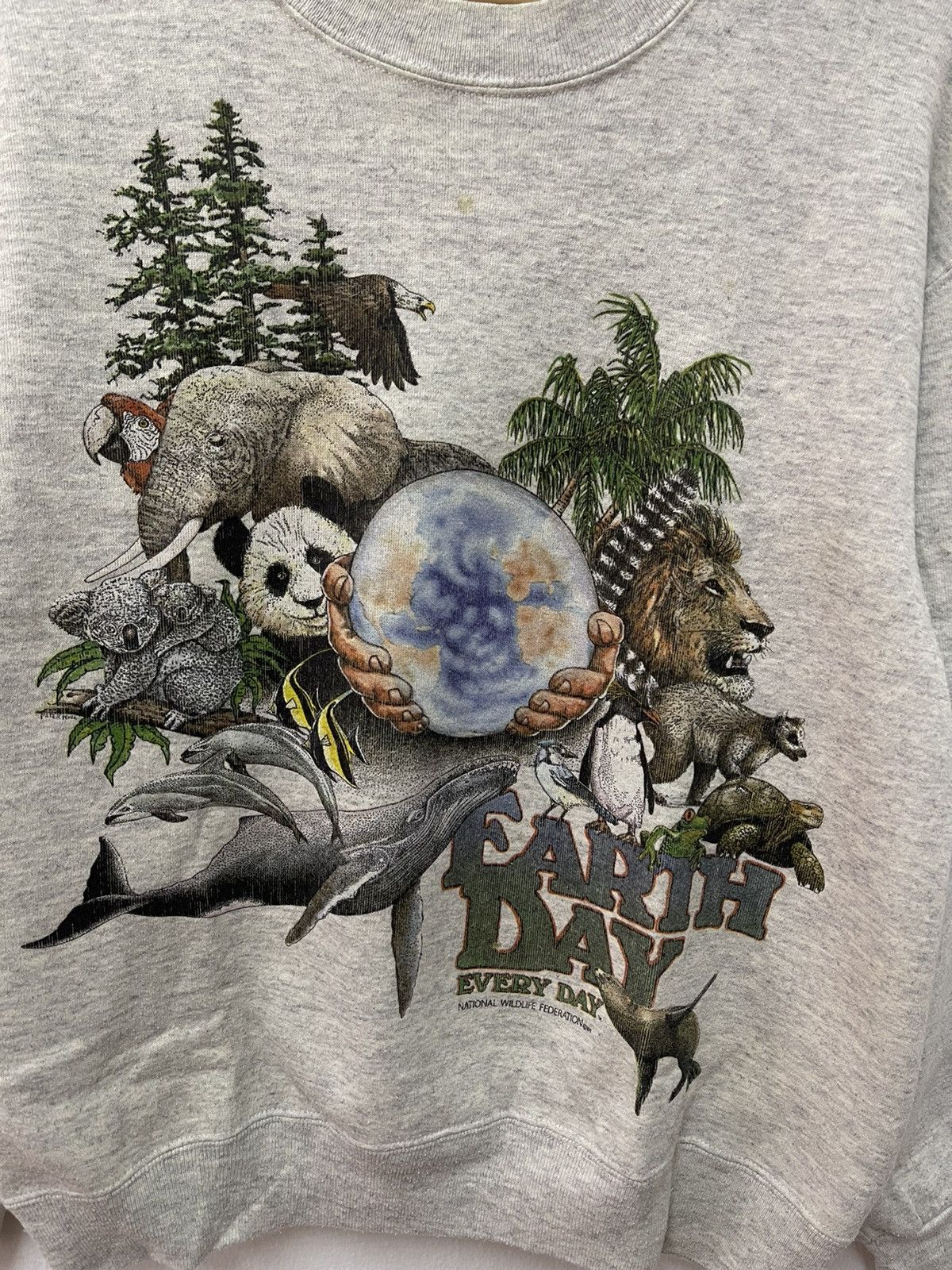 Vintage Vintage 90s Earth Day Wildlife Graphic Sweatshirt Size US S / EU 44-46 / 1 - 2 Thumbnail