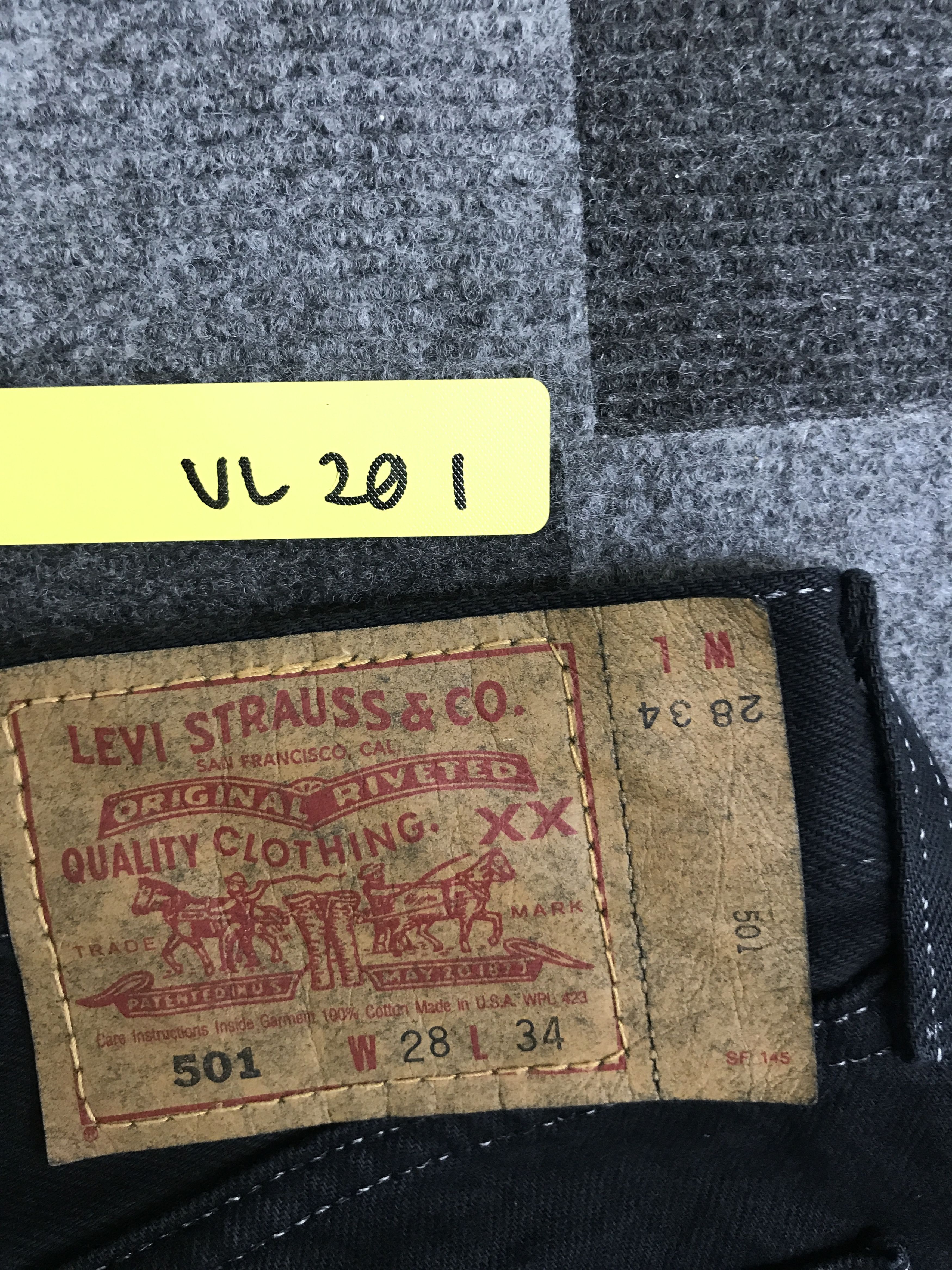 Levi's VL201-Vintage Levis 501 Superblack Jeans Size US 27 - 13 Thumbnail