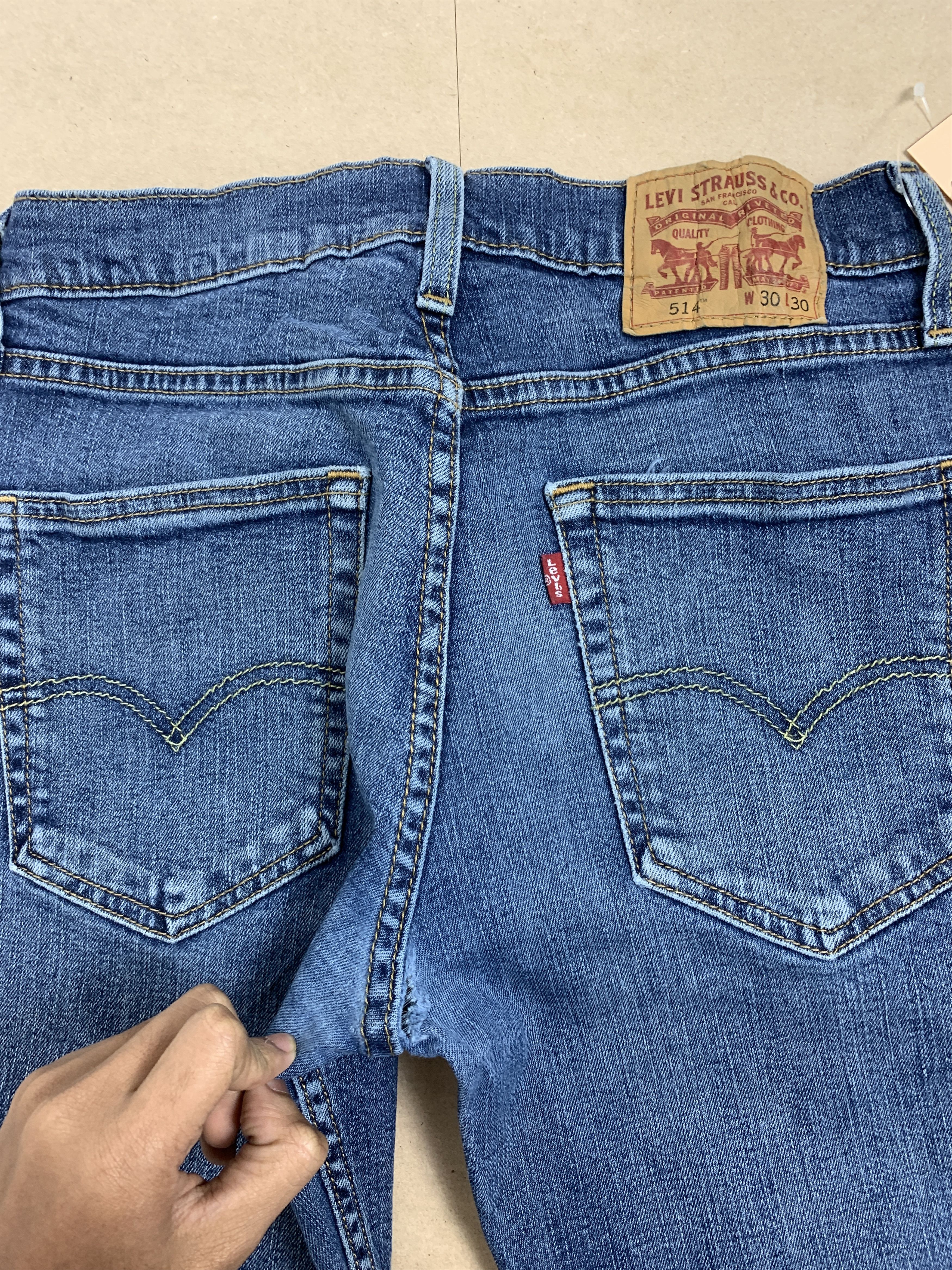 Levi's × Vintage Vintage LEVI'S Staright Cut Faded Blue Jeans Medium Blue Size US 28 / EU 44 - 9 Thumbnail