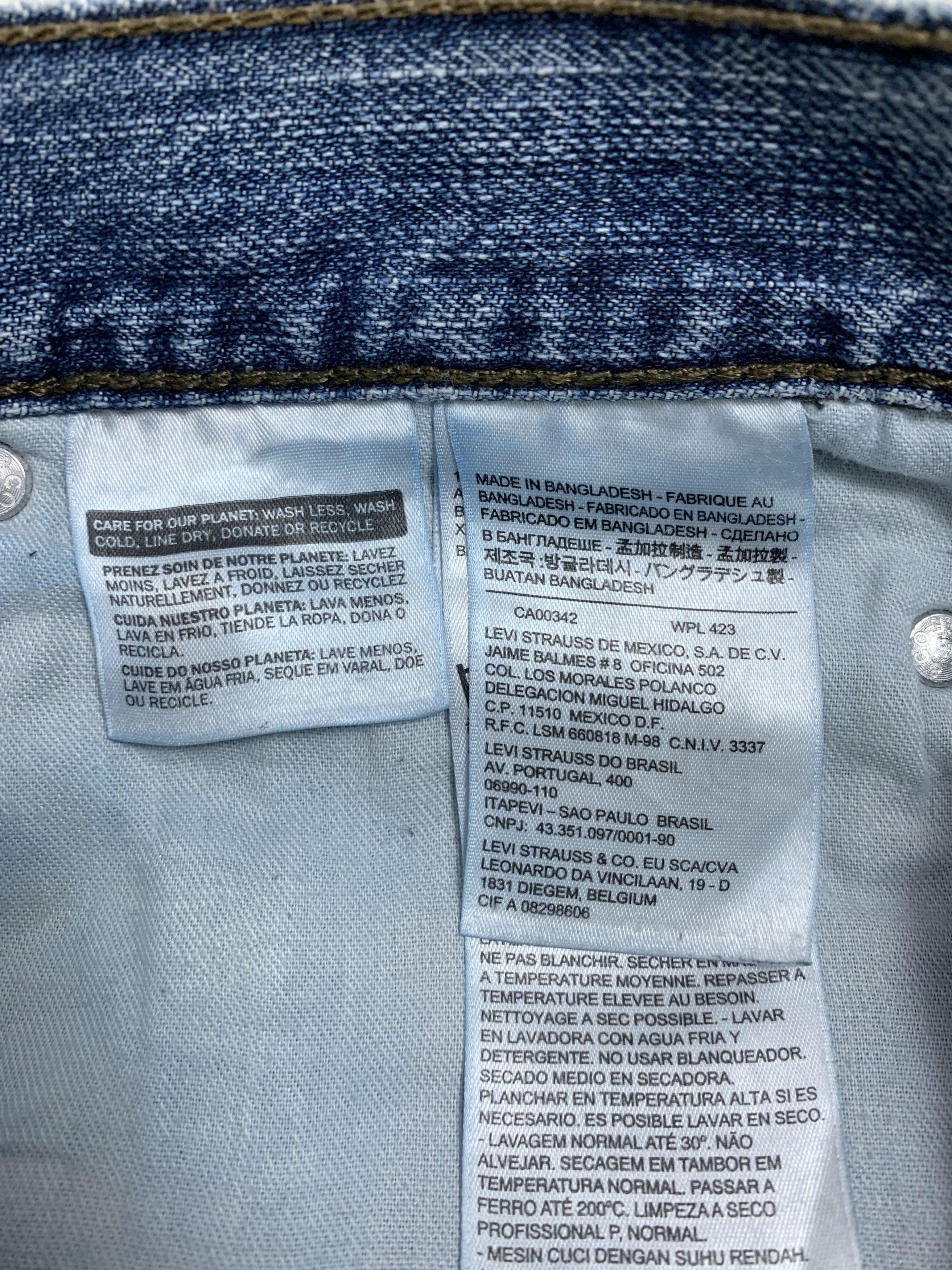 Levi's Vintage Levis 514 Straight Cut Faded Blue Jeans Size US 30 / EU 46 - 9 Thumbnail