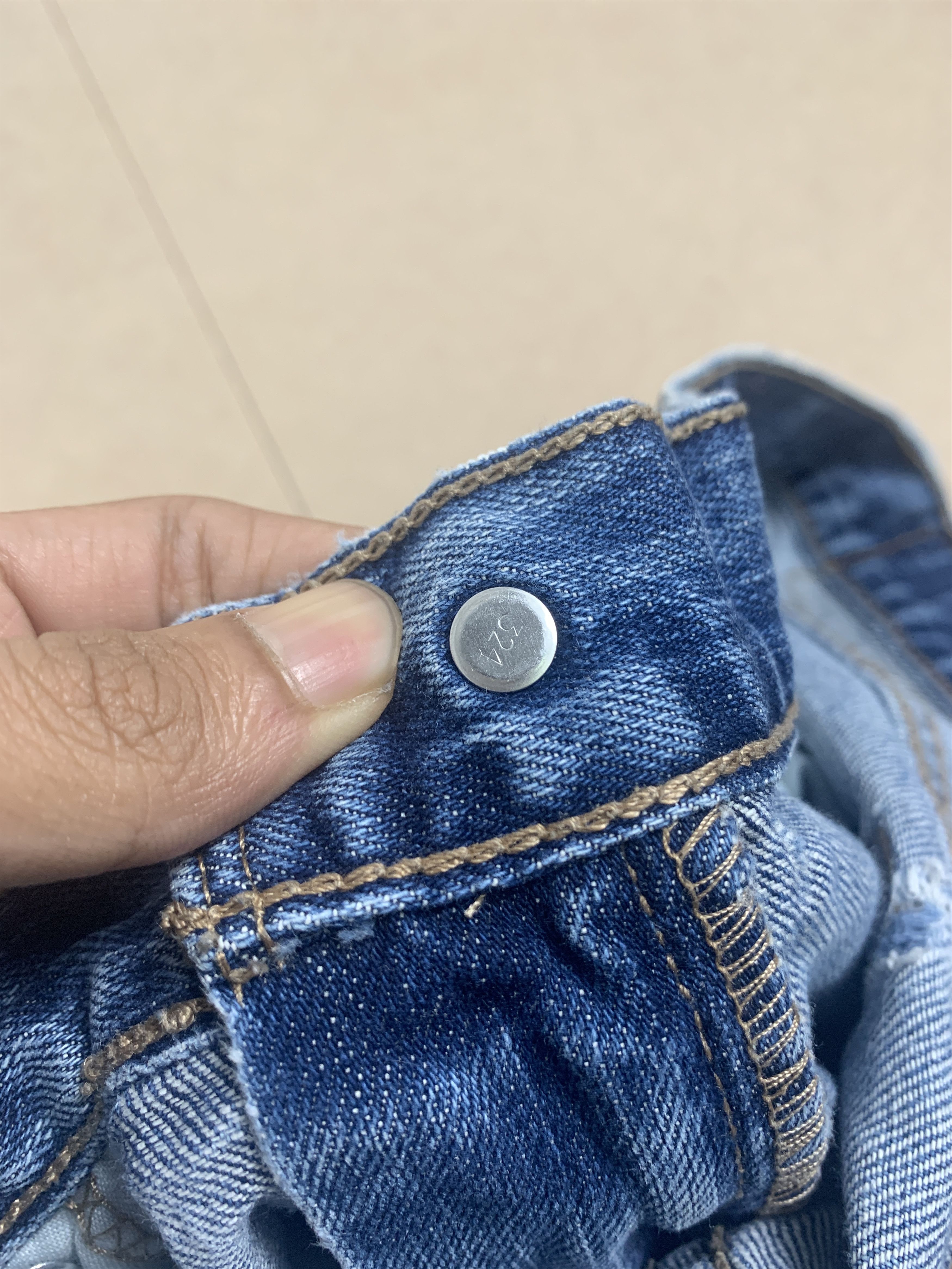 Levi's × Vintage Vintage Levis 505 Straight Cut Faded Blue Jeans Size US 34 / EU 50 - 14 Thumbnail