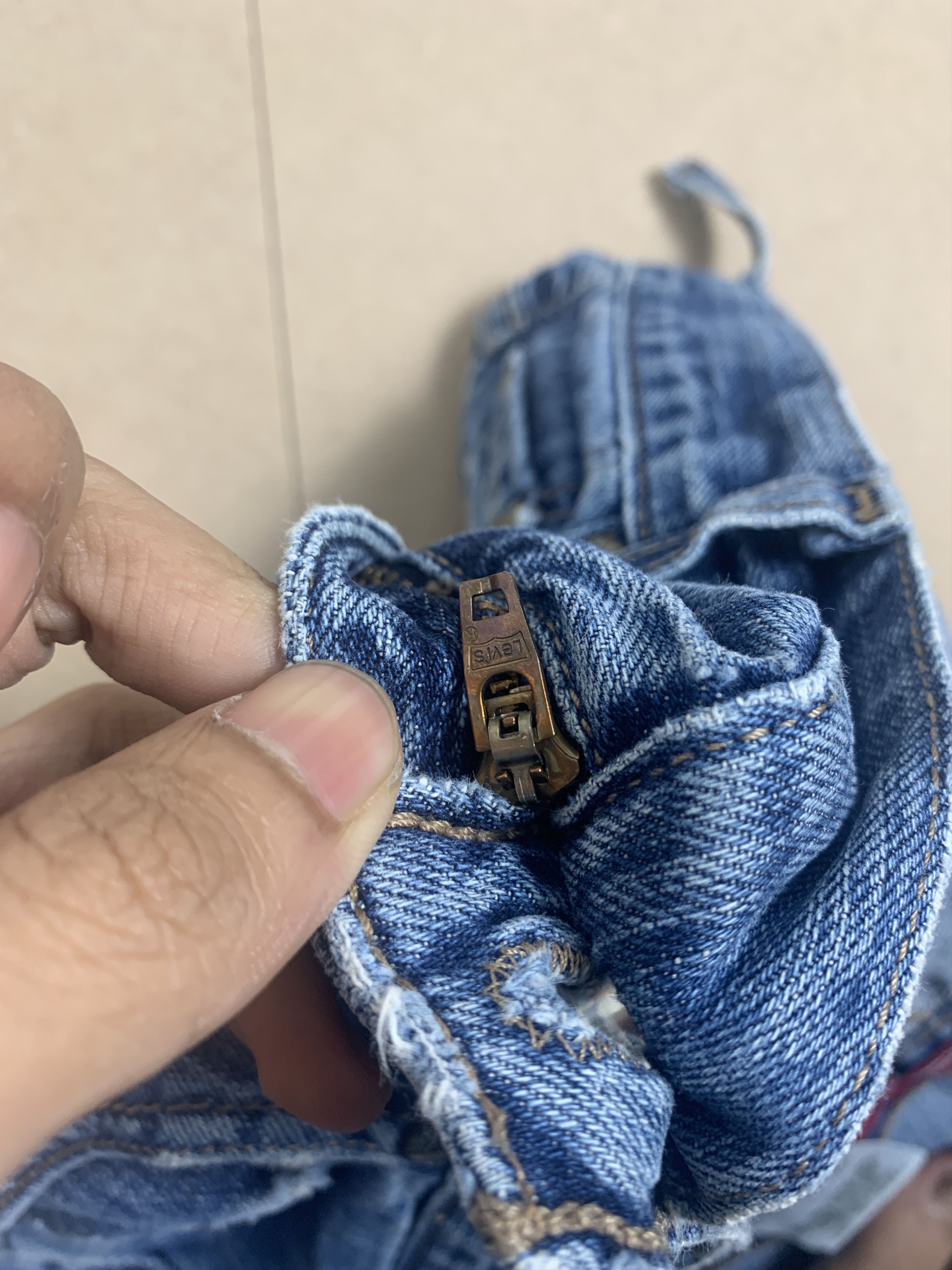 Levi's × Vintage Vintage Levis 505 Straight Cut Faded Blue Jeans Size US 34 / EU 50 - 16 Thumbnail