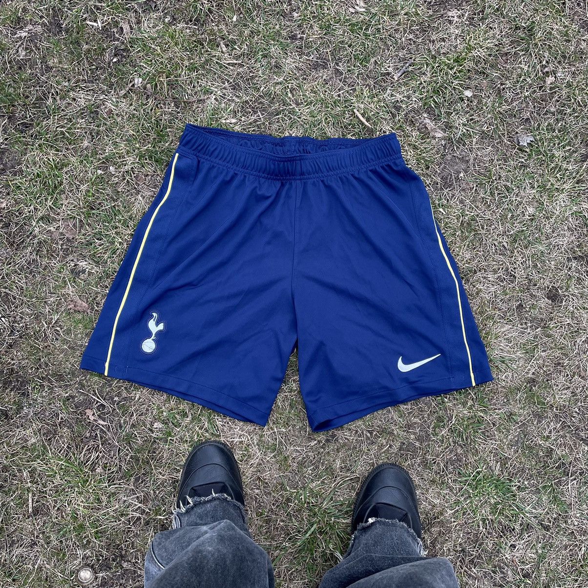 Vintage Vintage Nike Swoosh Shorts Y2K Streetwear Blue Distressed 32 Size US 32 / EU 48 - 1 Thumbnail