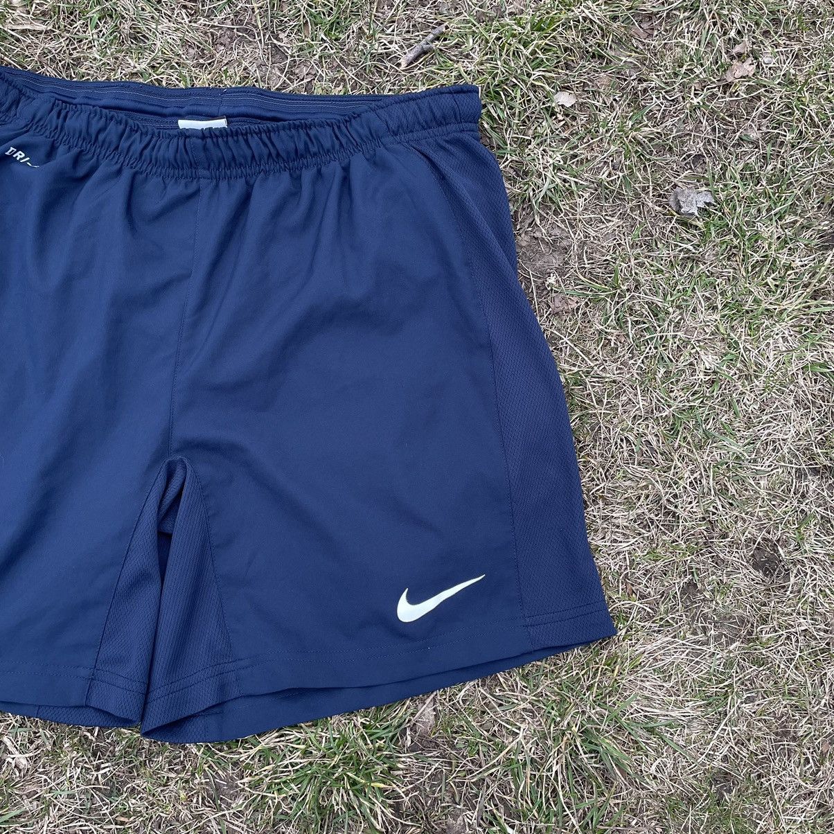 Vintage Vintage 90s Nike Swoosh Shorts Y2K Skate Streetwear Baggy 30 Size US 30 / EU 46 - 2 Thumbnail