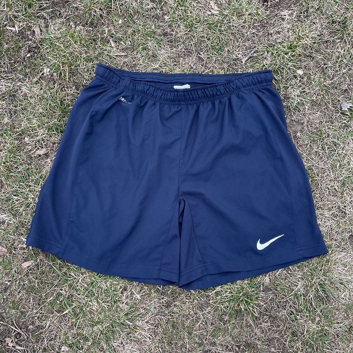 Vintage Vintage 90s Nike Swoosh Shorts Y2K Skate Streetwear Baggy 30 Size US 30 / EU 46 - 3 Thumbnail
