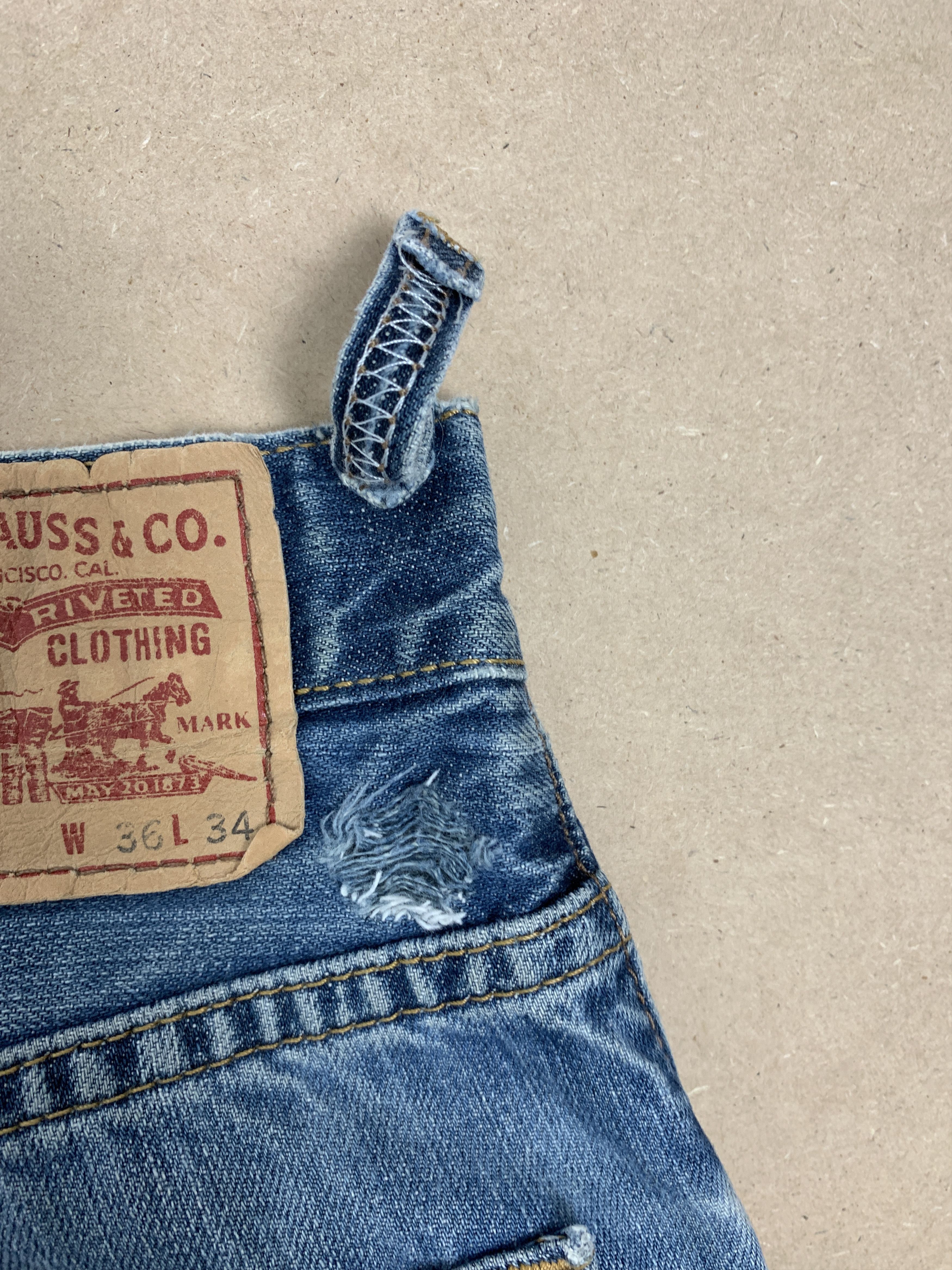 Levi's × Vintage Vintage Levis 559 Straight Cut Blue Jeans Size US 34 / EU 50 - 8 Thumbnail