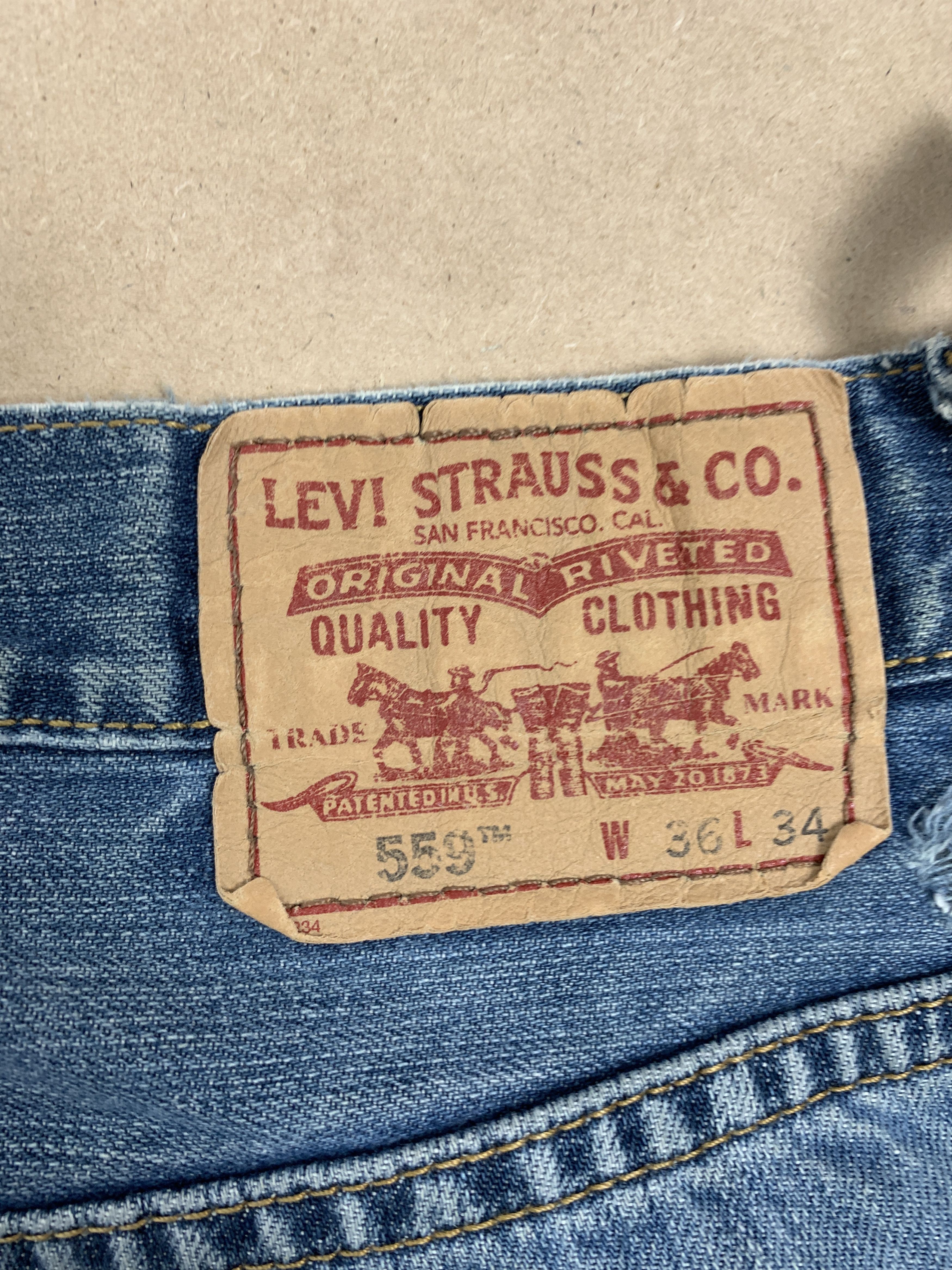 Levi's × Vintage Vintage Levis 559 Straight Cut Blue Jeans Size US 34 / EU 50 - 7 Thumbnail