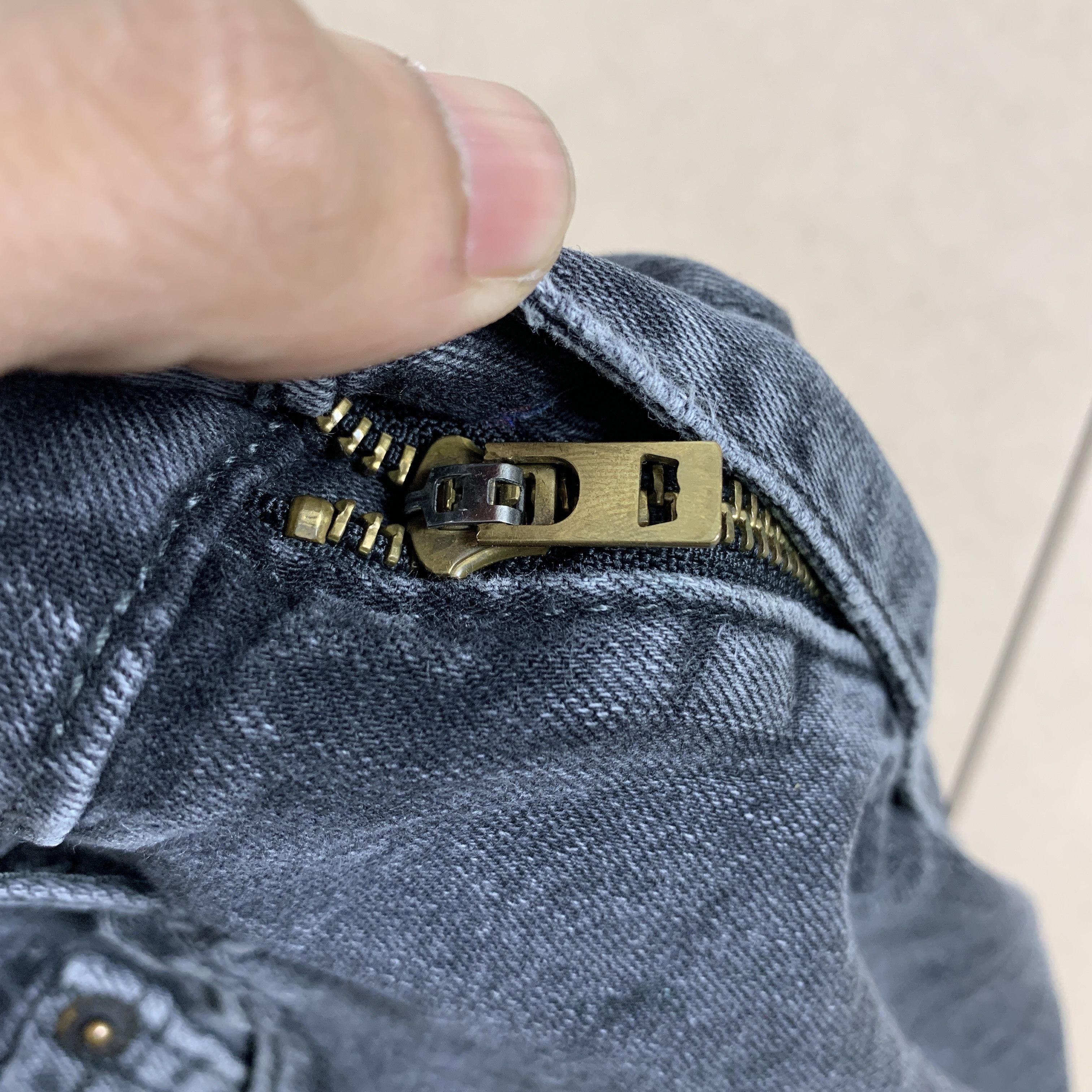 Levi's Vintage Levis 505 Distressed Faded Black Jeans P0292 Size US 32 / EU 48 - 20 Thumbnail