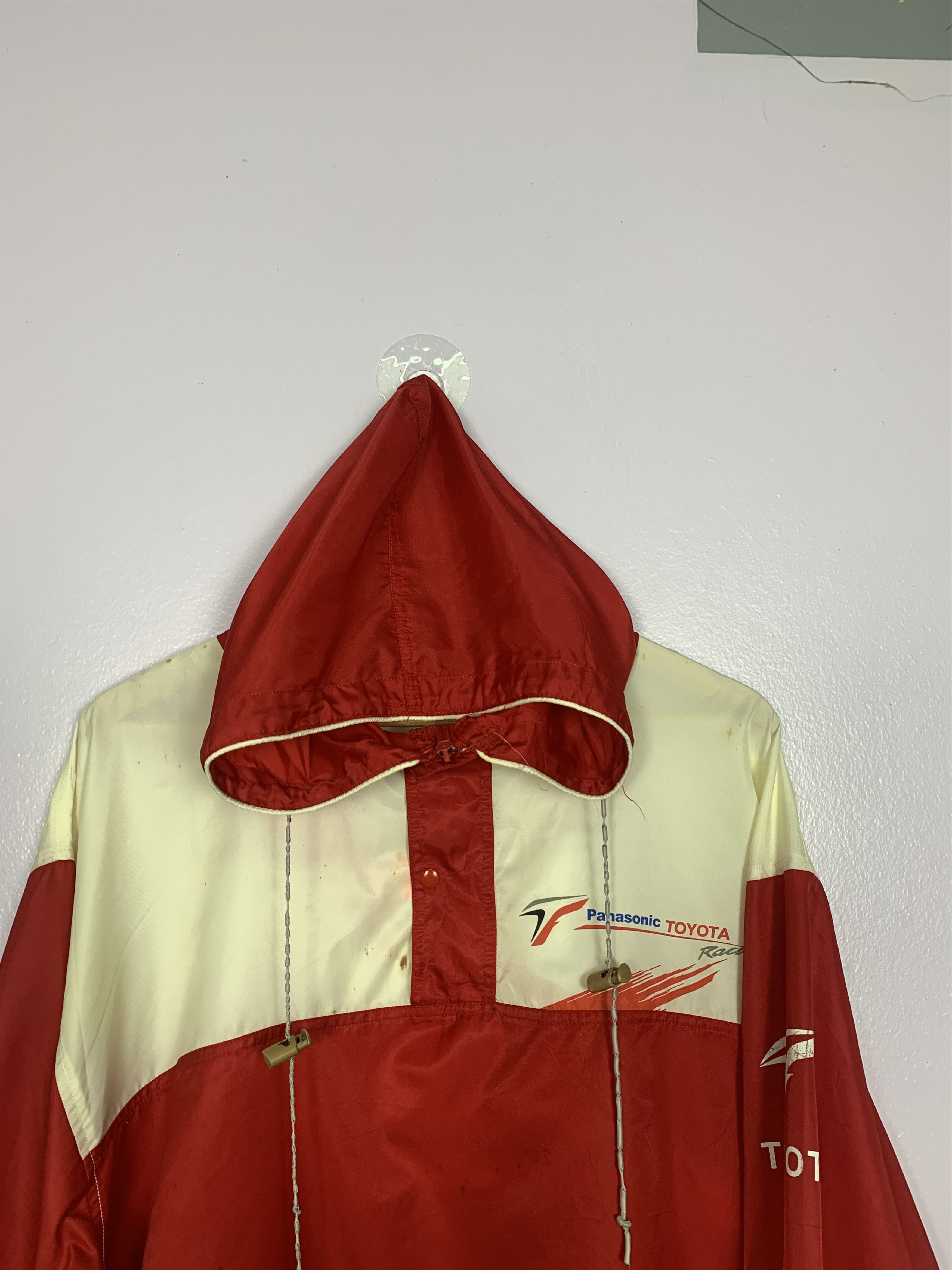 Japanese Brand Vintage TOYOTA 2005 F1 JAPAN Windbreaker Hoodie Jacket J0736 Size US M / EU 48-50 / 2 - 3 Thumbnail