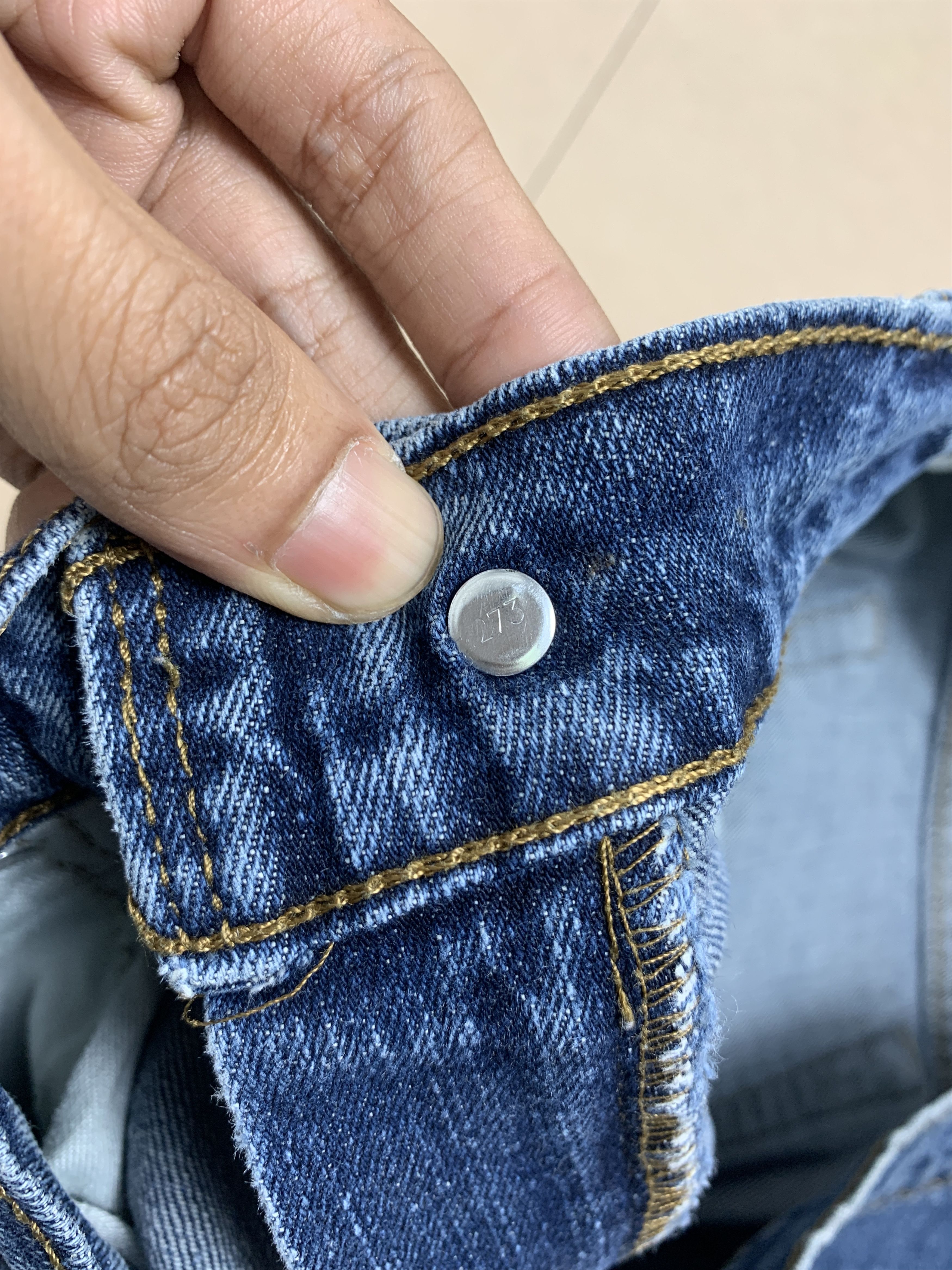 Levi's Vintage Levis 550 Straight Cut Faded Blue Jeans Size US 32 / EU 48 - 12 Thumbnail