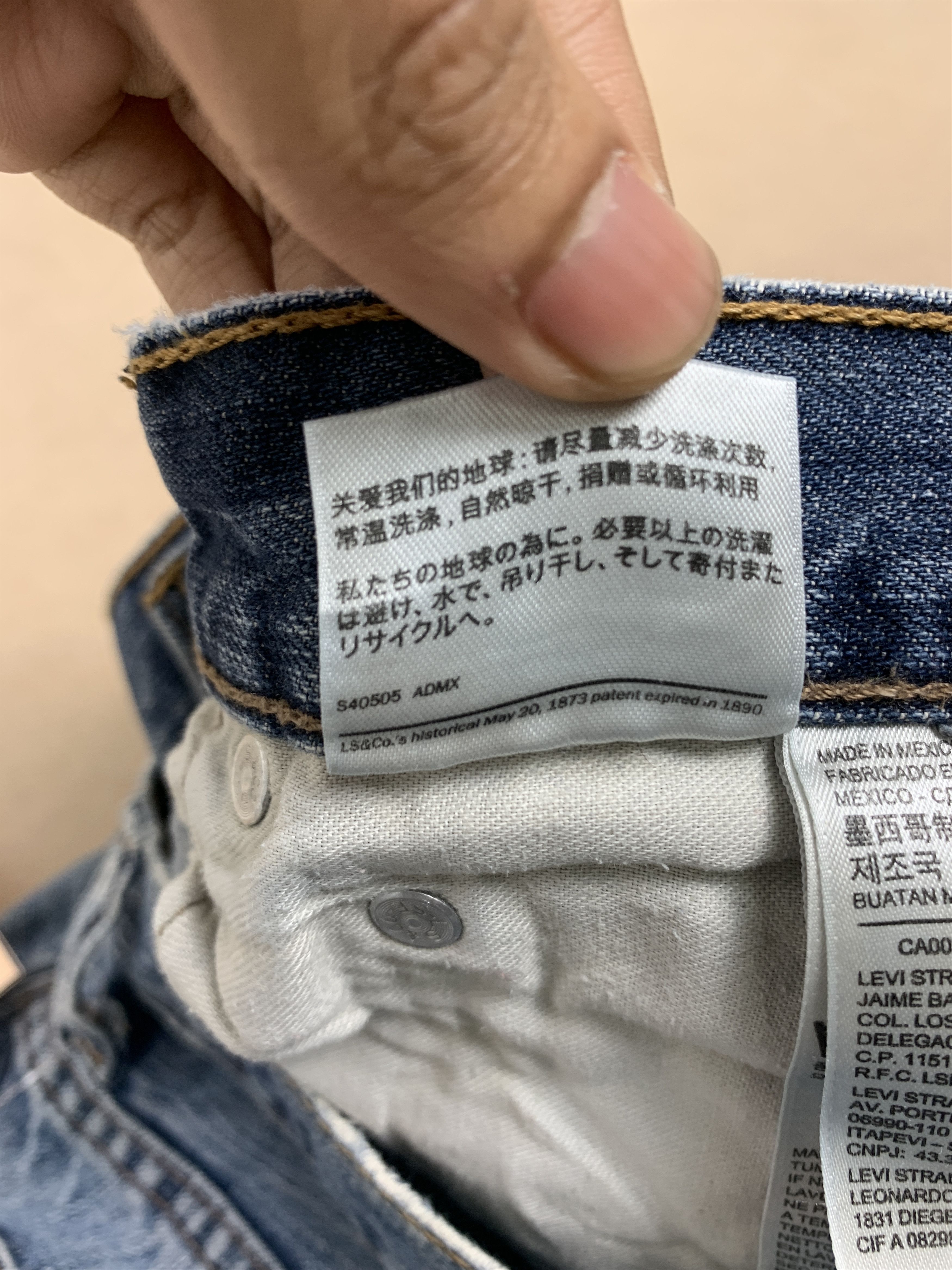Levi's × Vintage Vintage Levis 569 Striaght Cut Distressed Faded Blue Jeans Size US 36 / EU 52 - 15 Thumbnail