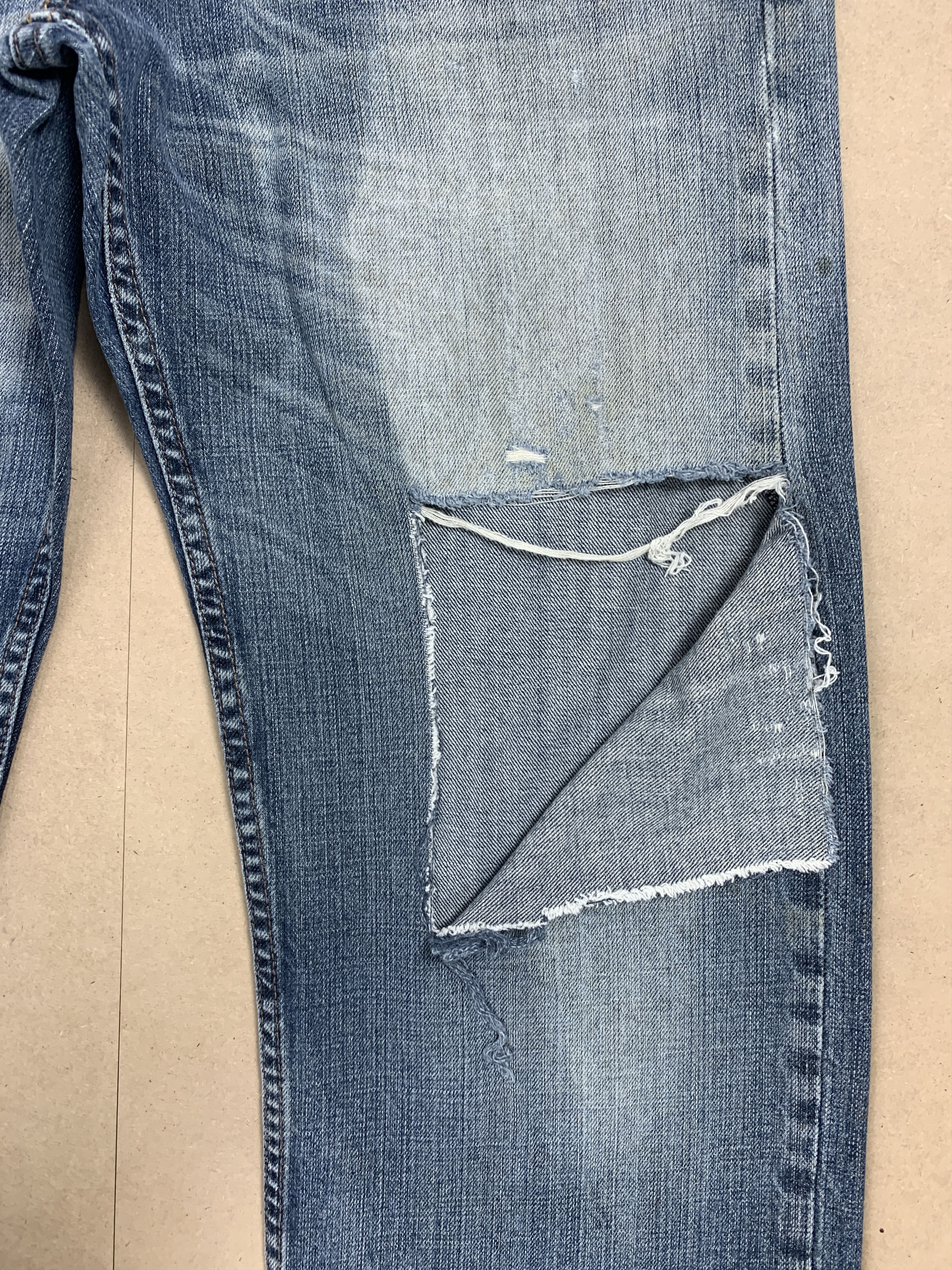 Levi's × Vintage Vintage Levis 569 Striaght Cut Distressed Faded Blue Jeans Size US 36 / EU 52 - 5 Thumbnail