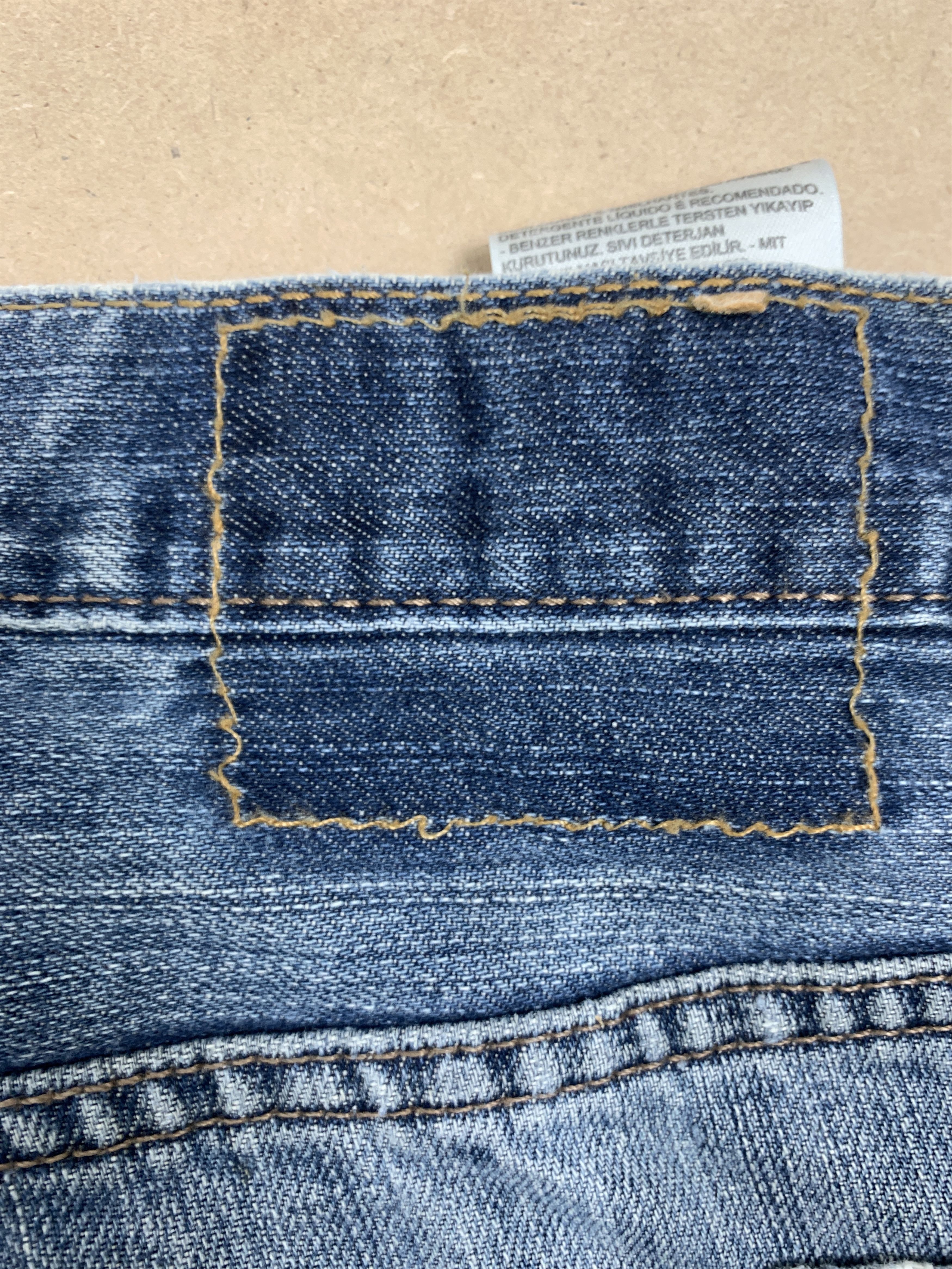 Levi's × Vintage Vintage Levis 569 Striaght Cut Distressed Faded Blue Jeans Size US 36 / EU 52 - 11 Thumbnail