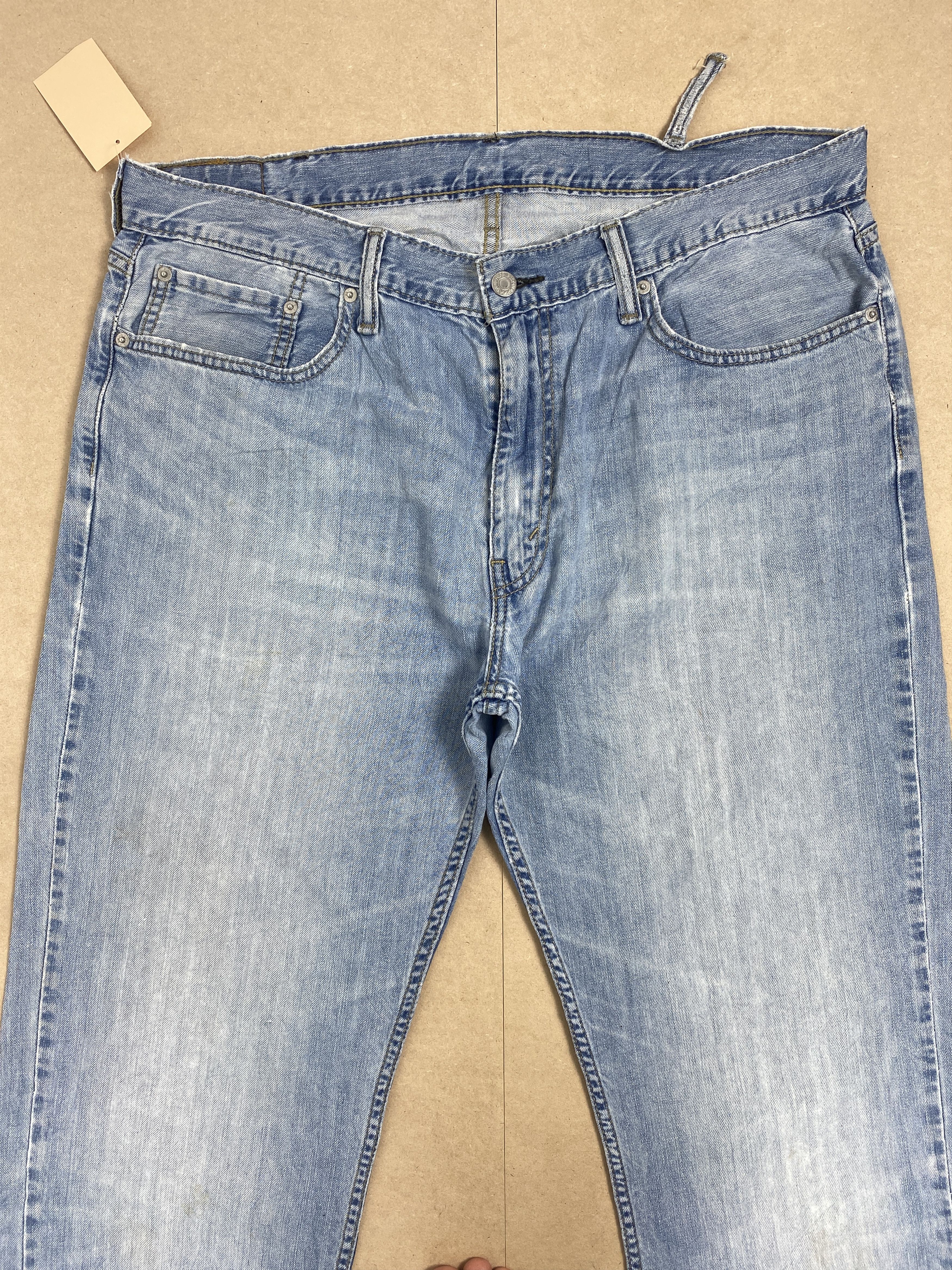 Levi's × Vintage Vintage Levis 559 Straight Cut Light Wash Jeans Size US 40 / EU 56 - 2 Thumbnail