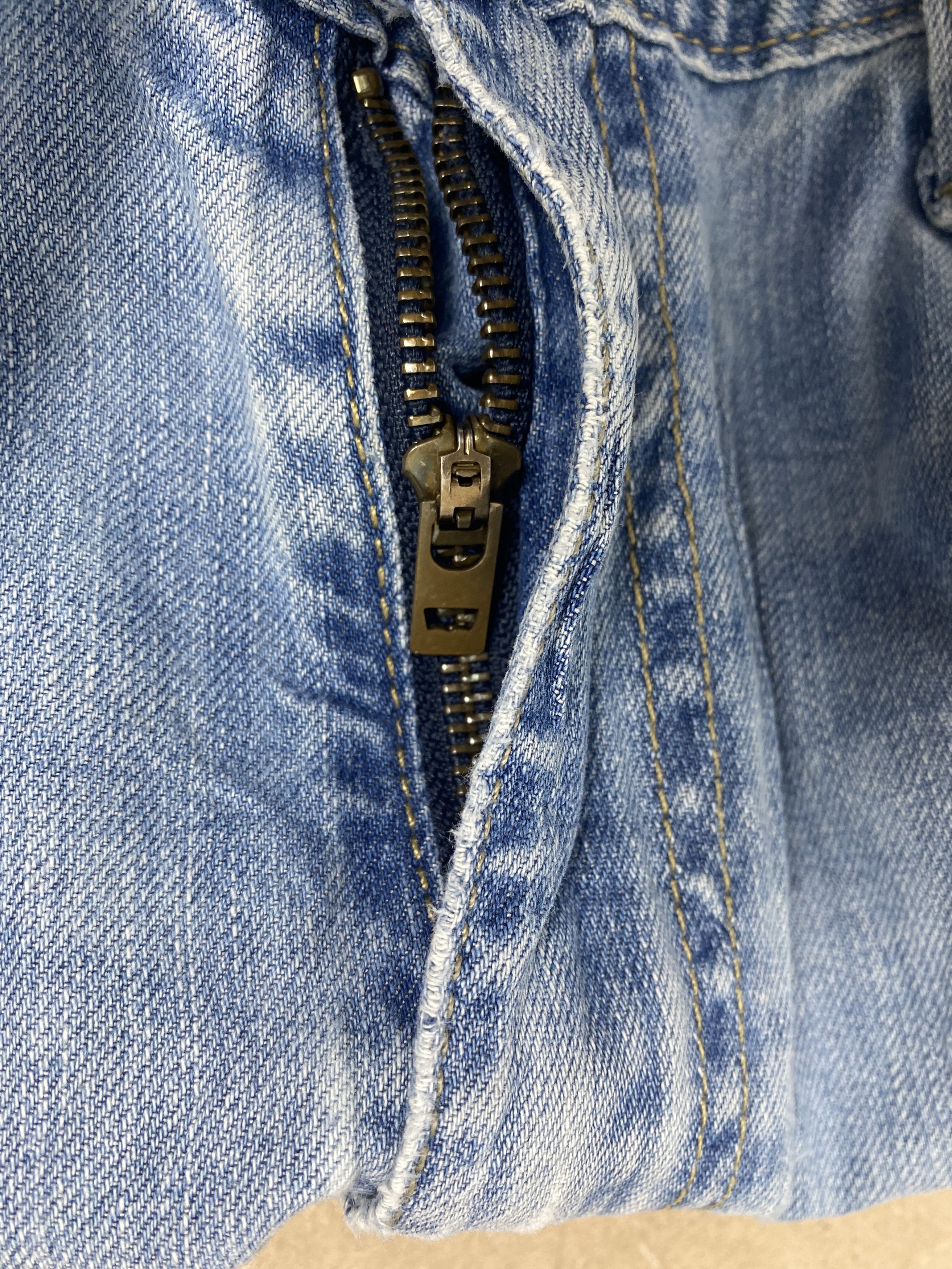 Levi's × Vintage Vintage Levis 559 Straight Cut Light Wash Jeans Size US 40 / EU 56 - 19 Thumbnail