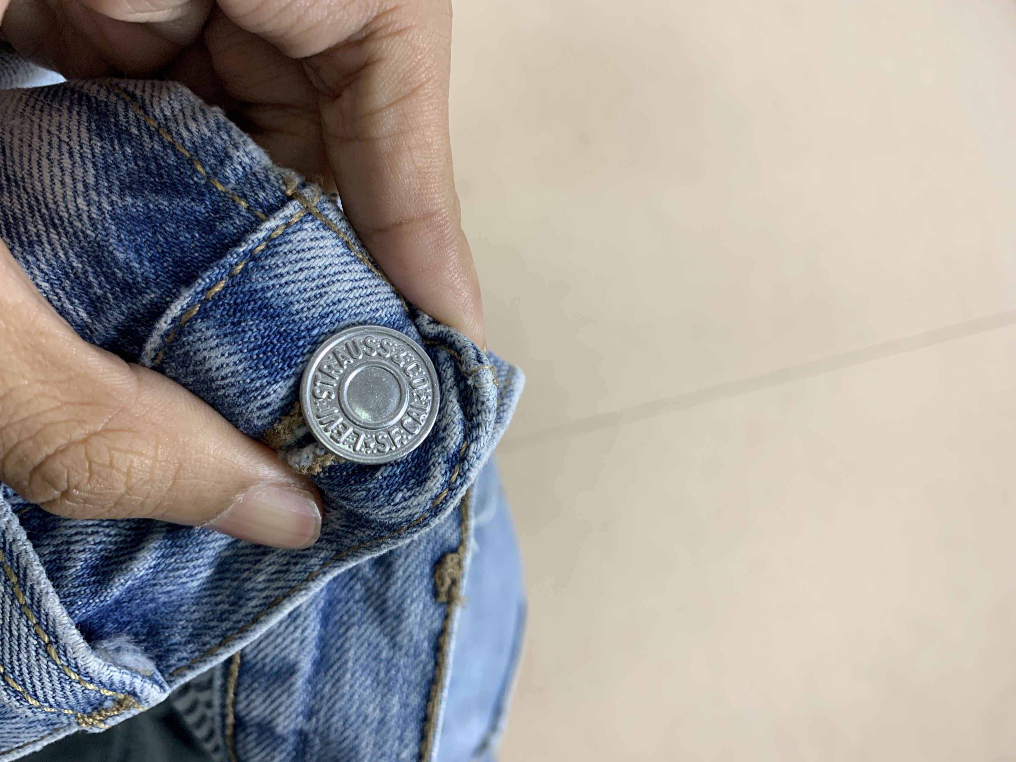 Levi's Vintage Levis 527 BootCut Distressed Faded Jeans P0343 Size US 32 / EU 48 - 23 Thumbnail