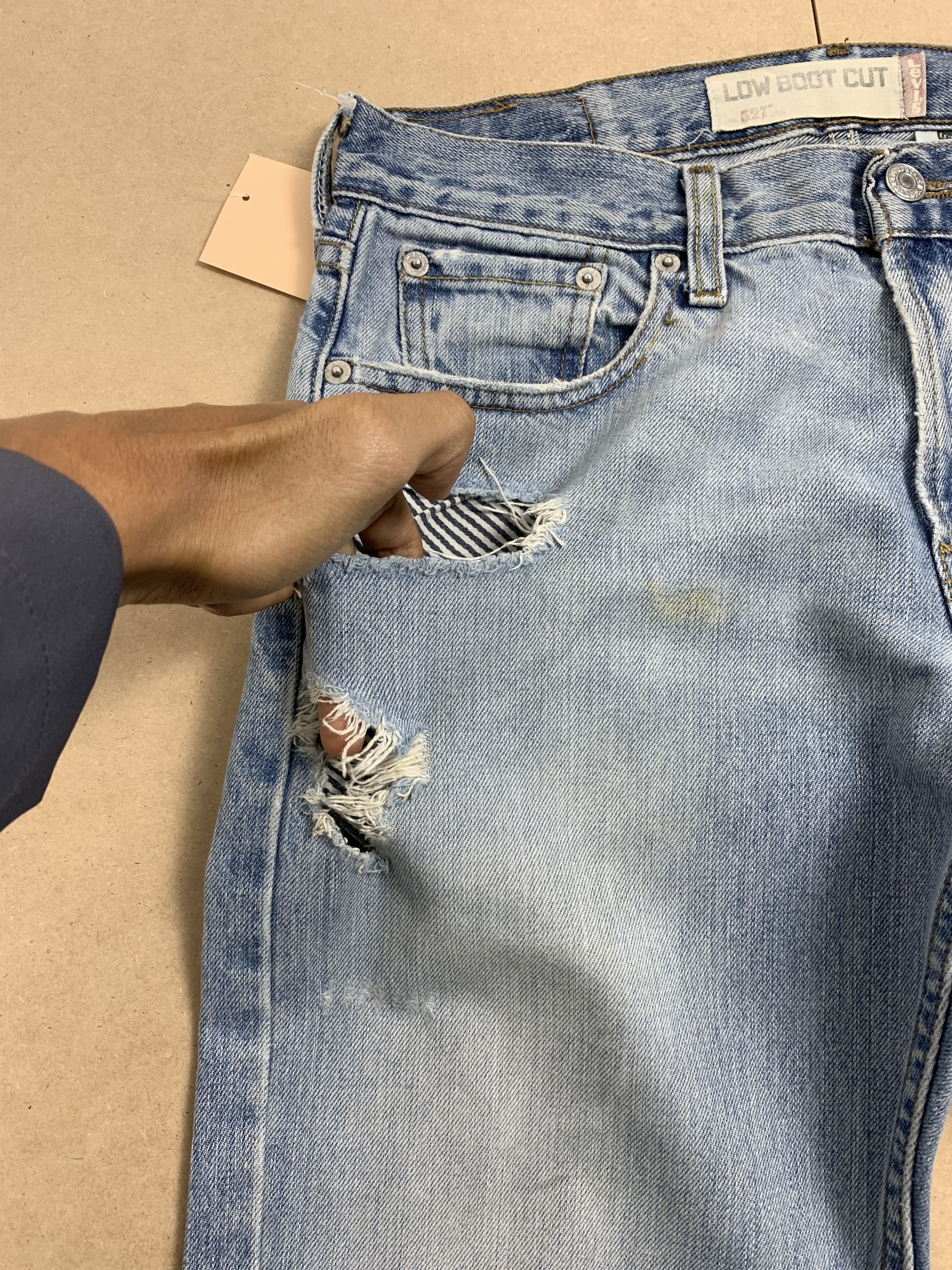 Levi's Vintage Levis 527 BootCut Distressed Faded Jeans P0343 Size US 32 / EU 48 - 9 Thumbnail