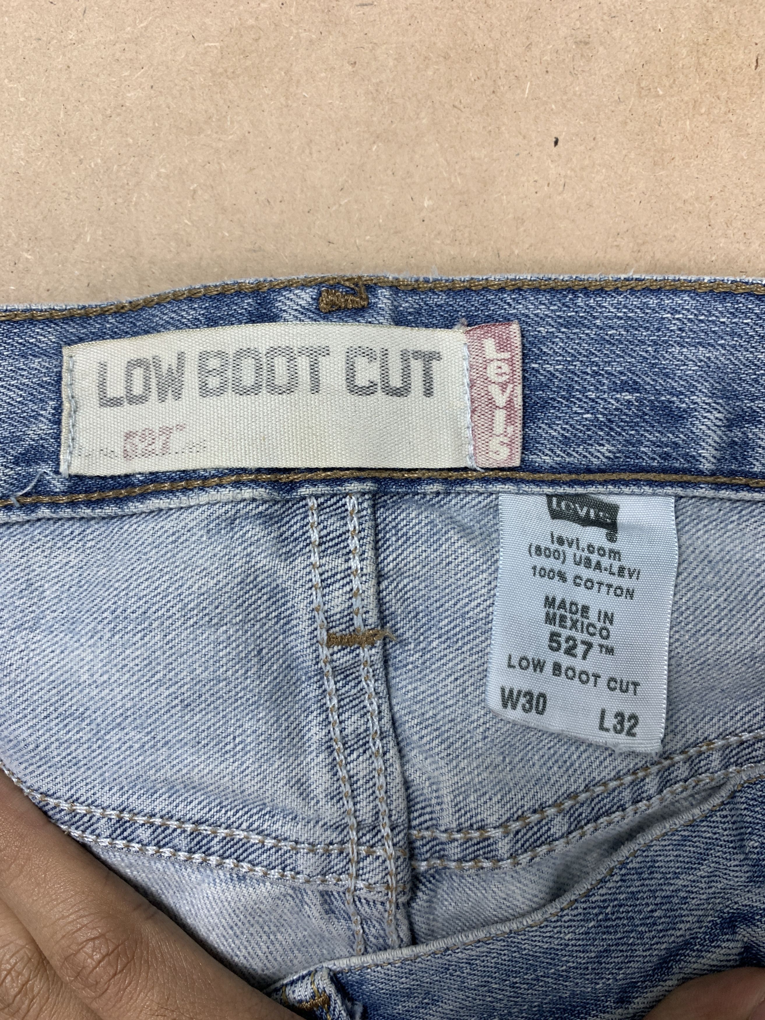 Levi's Vintage Levis 527 BootCut Distressed Faded Jeans P0343 Size US 32 / EU 48 - 20 Thumbnail
