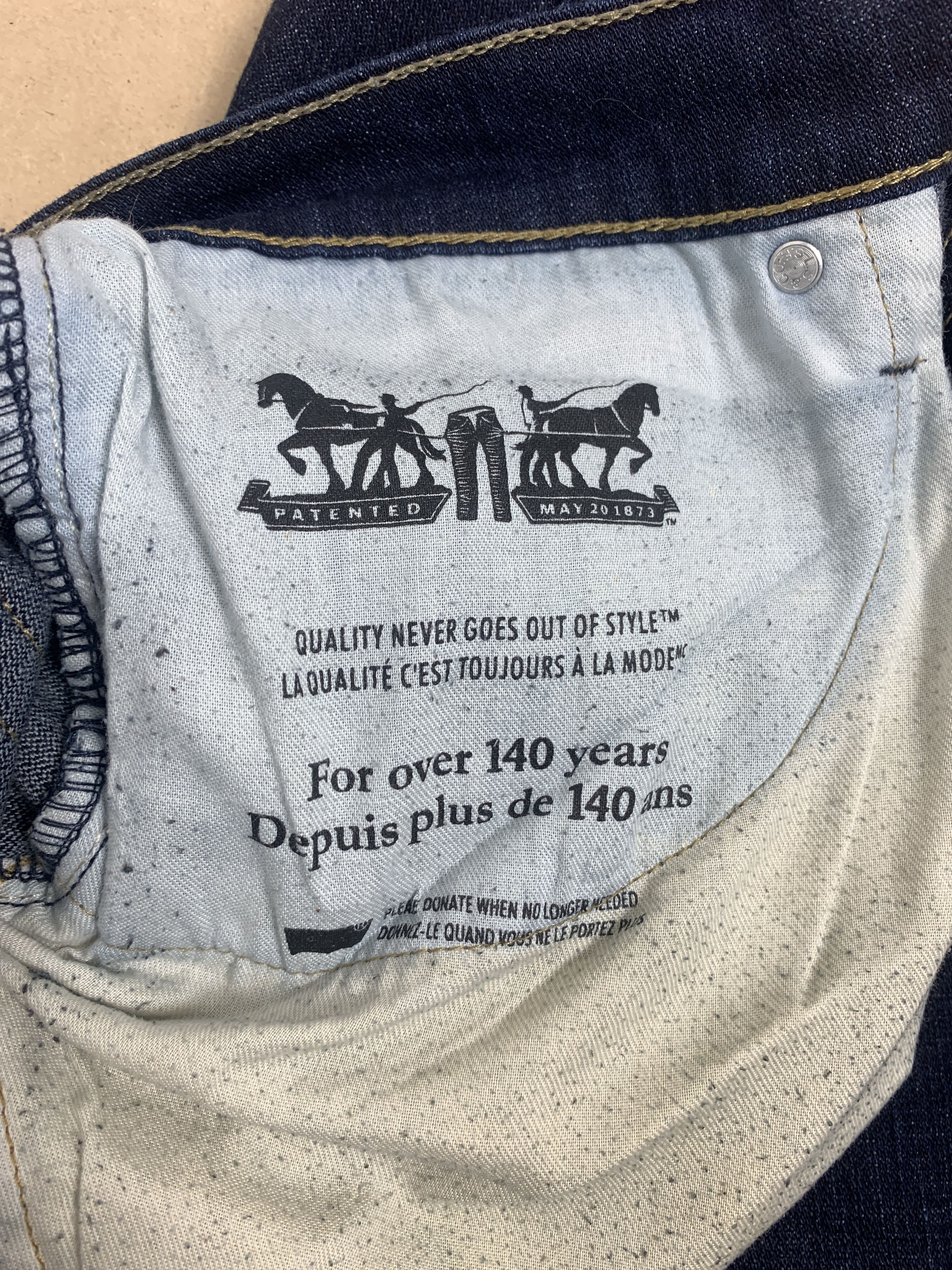 Levi's × Vintage Vintage Levis 513 Straight Cut Faded Blue Jeans Size US 37 - 12 Thumbnail