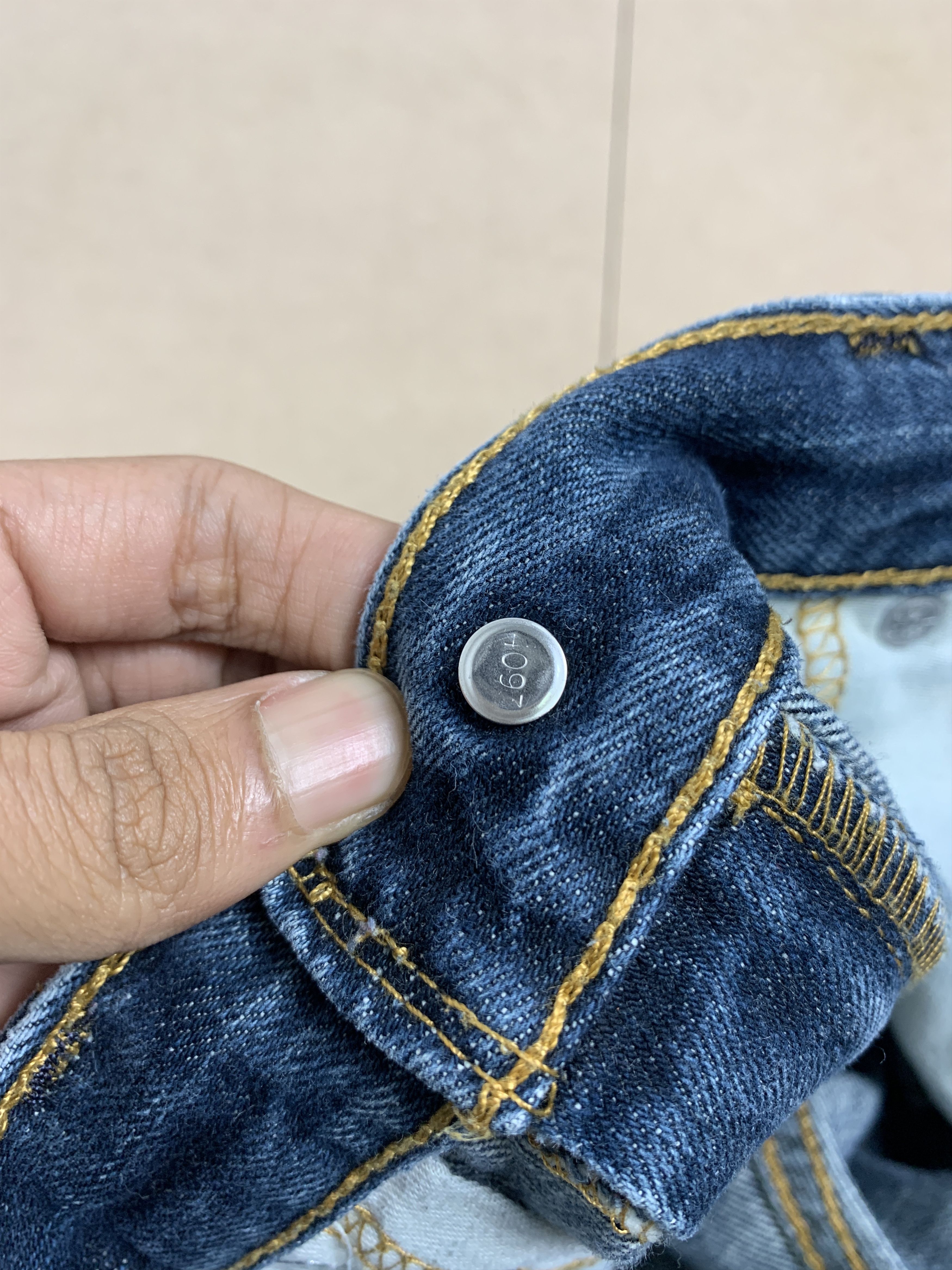 Levi's Vintage Levis 527 Straight Cut Faded Jeans P0344 Size US 31 - 15 Thumbnail