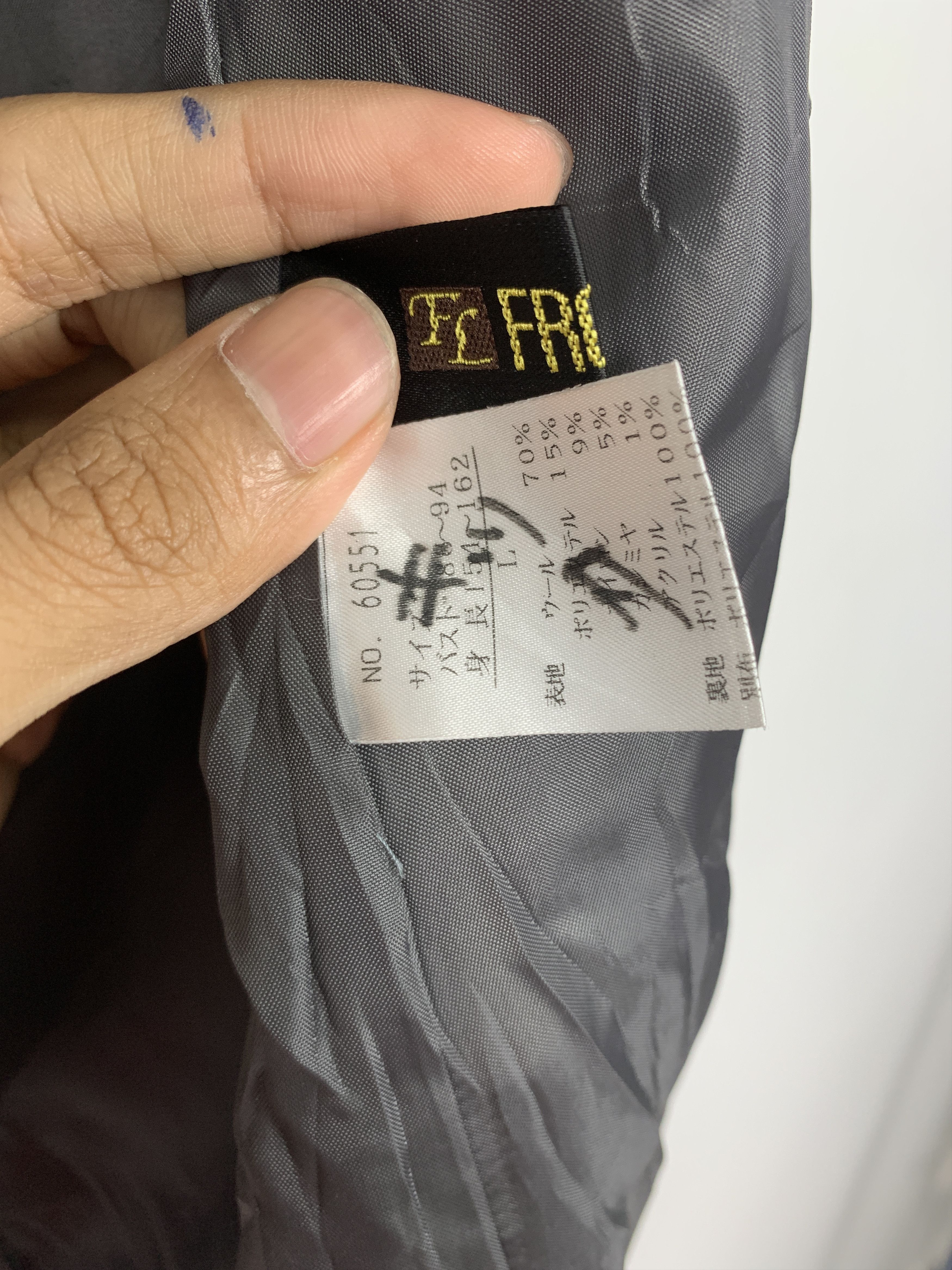 Japanese Brand Vintage FROHLICH Multi Pocket Button Up Jacket J1462 Size US S / EU 44-46 / 1 - 12 Thumbnail