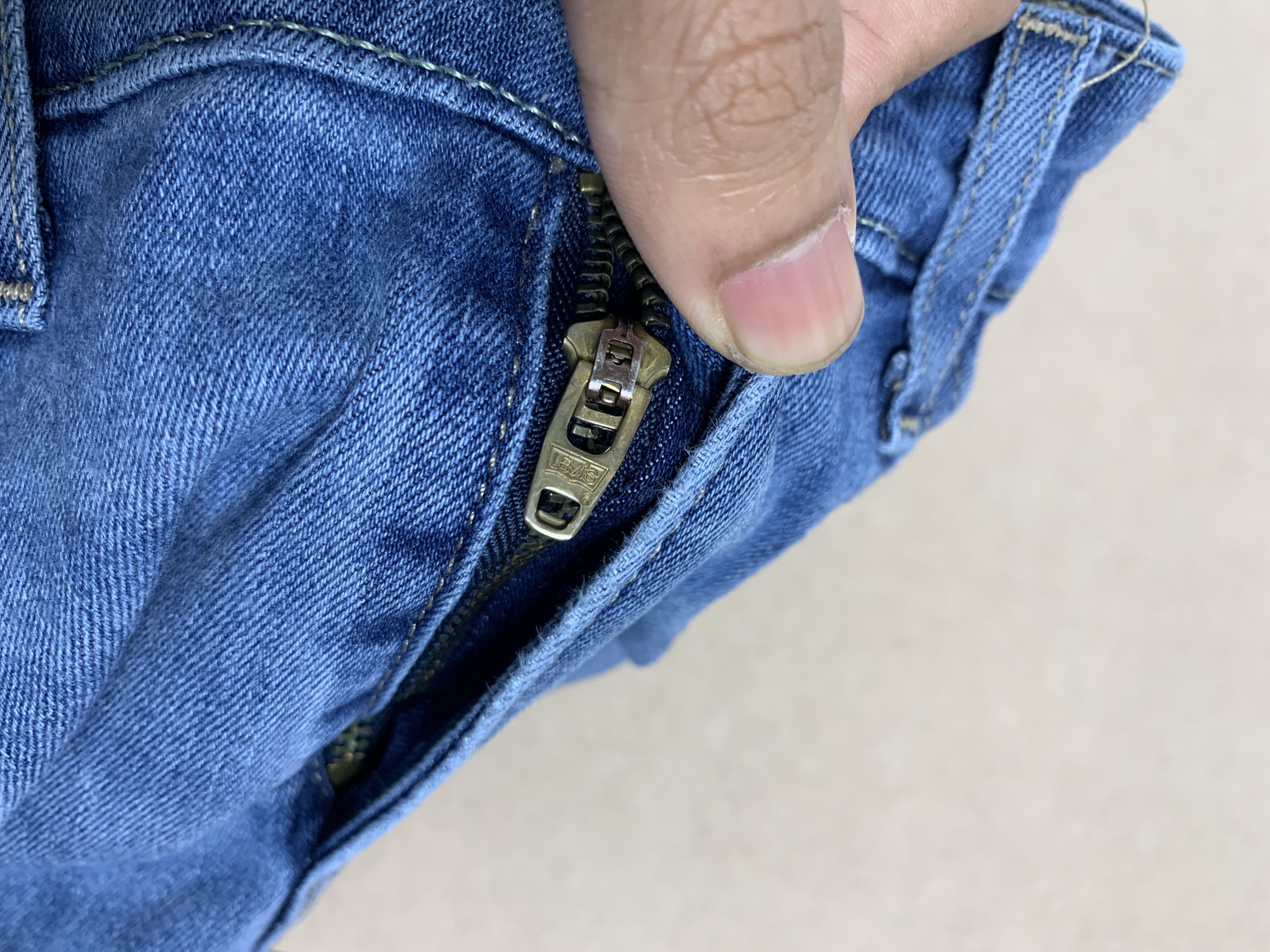 Levi's Vintage Levis 711 Skinny Faded Blue Jeans Size 30" / US 8 / IT 44 - 23 Thumbnail