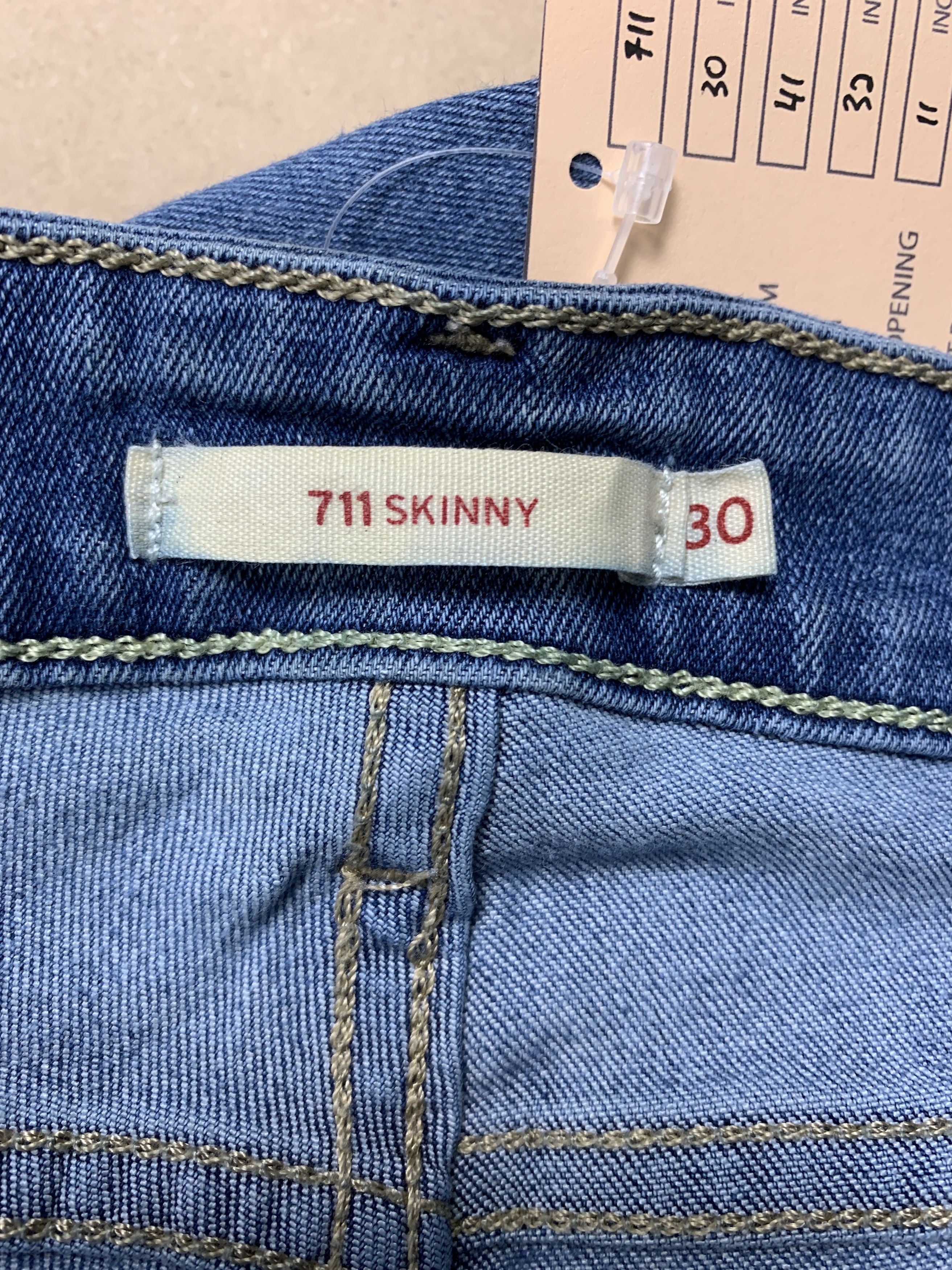 Levi's Vintage Levis 711 Skinny Faded Blue Jeans Size 30" / US 8 / IT 44 - 11 Thumbnail