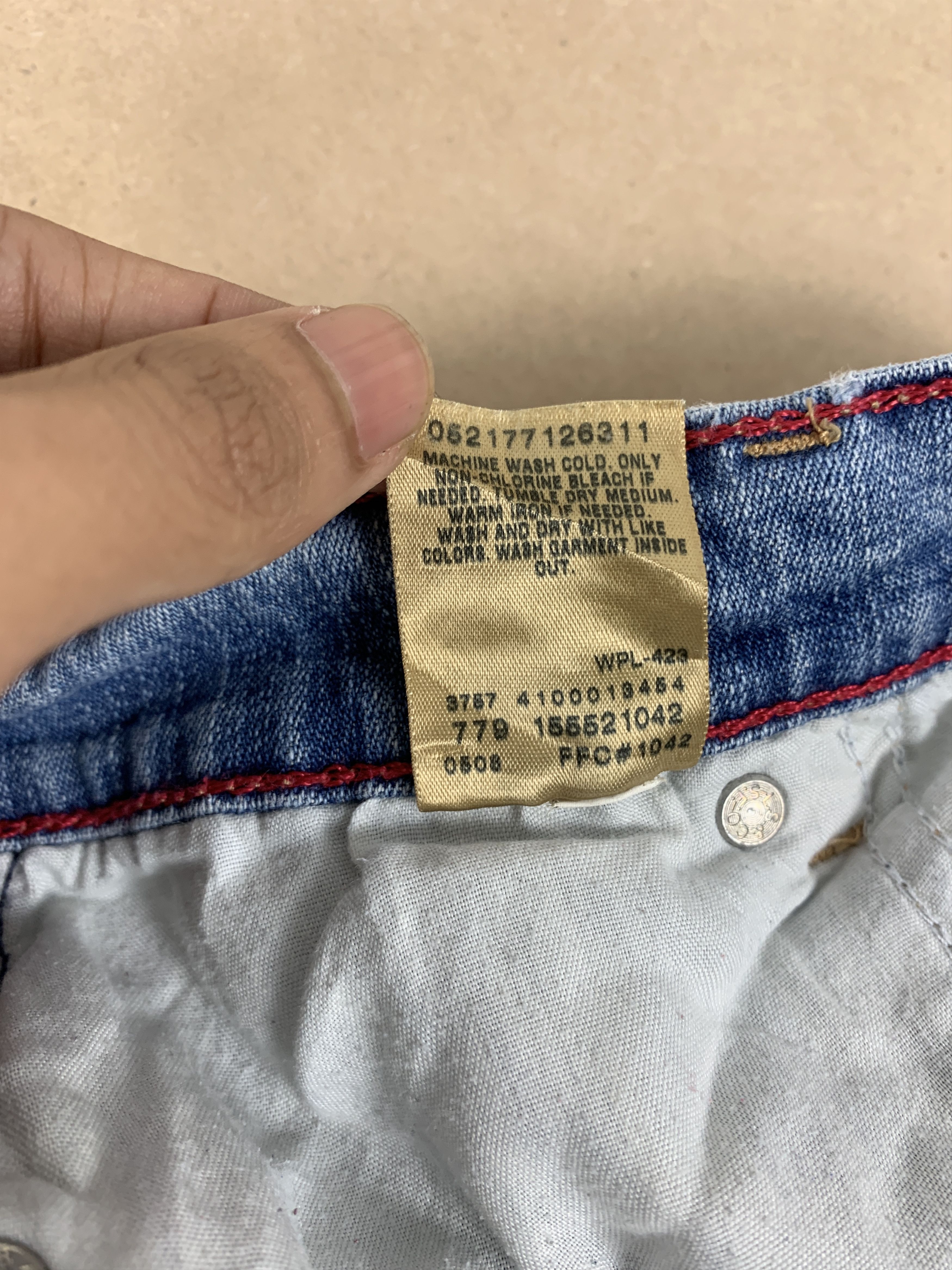 Levi's Vintage LEVI'S 505 Relaxed Bootcut Flared Faded Mid Wash Size 34" / US 12 / IT 48 - 10 Thumbnail
