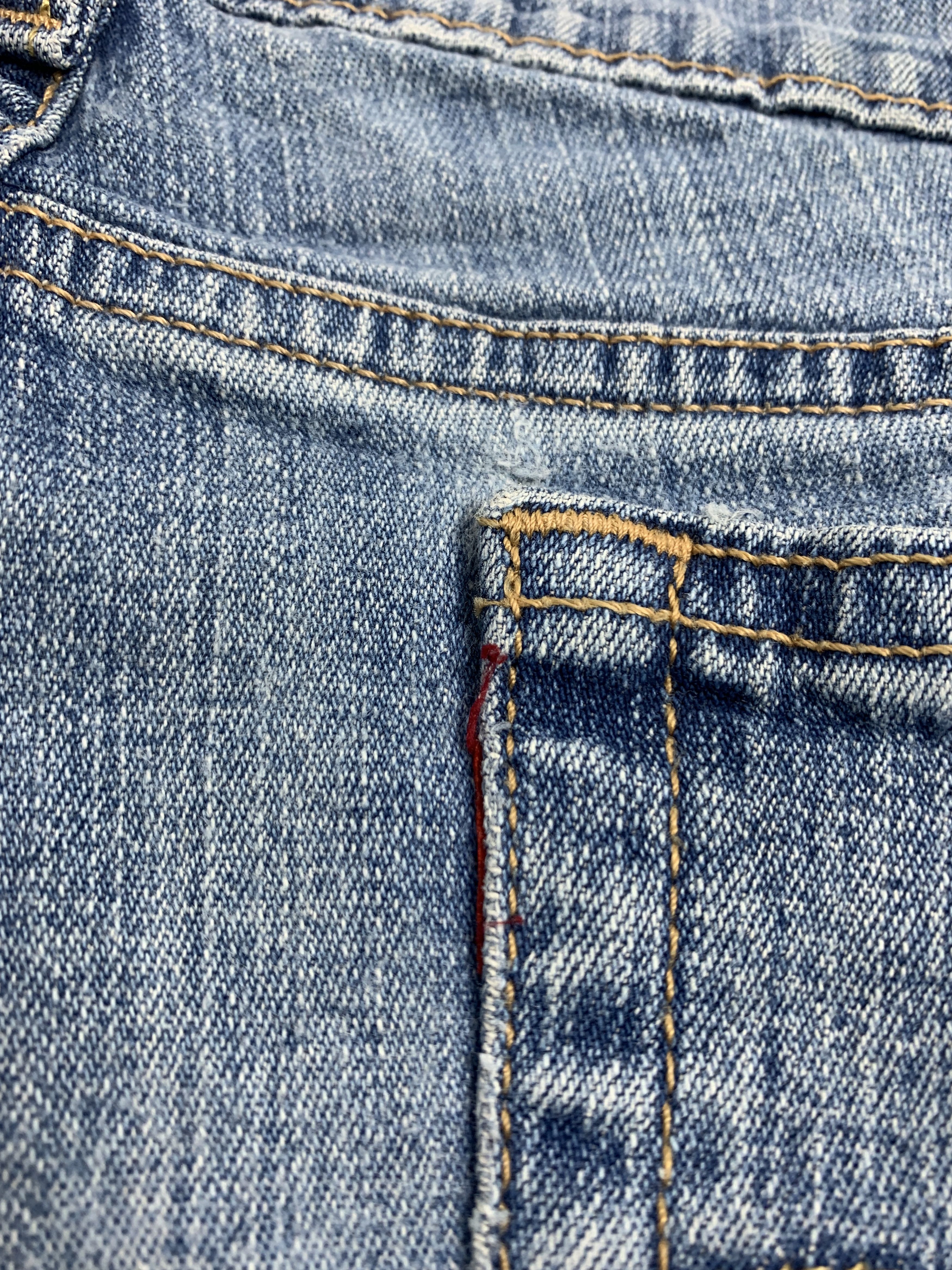 Levi's Vintage LEVI'S 505 Relaxed Bootcut Flared Faded Mid Wash Size 34" / US 12 / IT 48 - 8 Thumbnail