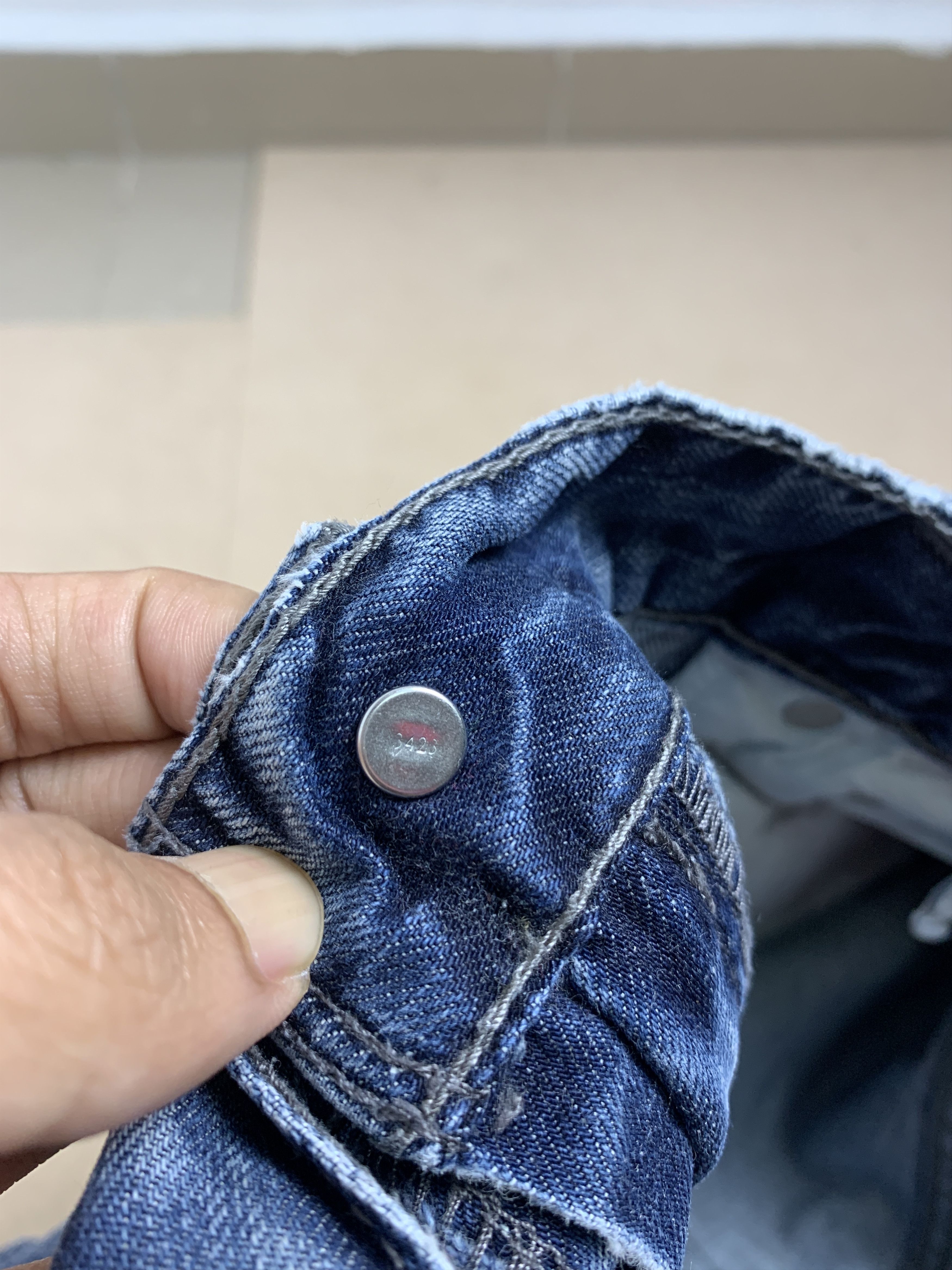 Levi's × Vintage Vintage Levis 569 Straight Cut Faded Blue Jeans Size US 36 / EU 52 - 13 Thumbnail