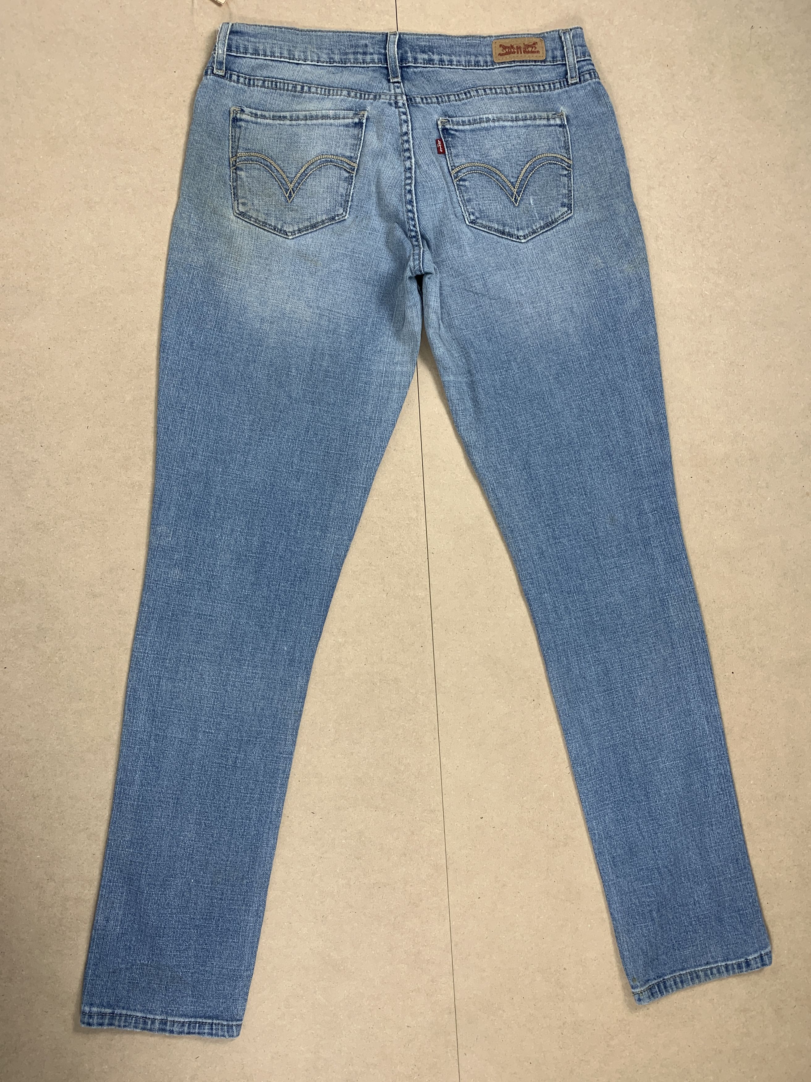 Levi's Vintage Levis Women Distressed Slim Fit Mid Wash Jeans P0274 Size 30" / US 8 / IT 44 - 8 Thumbnail