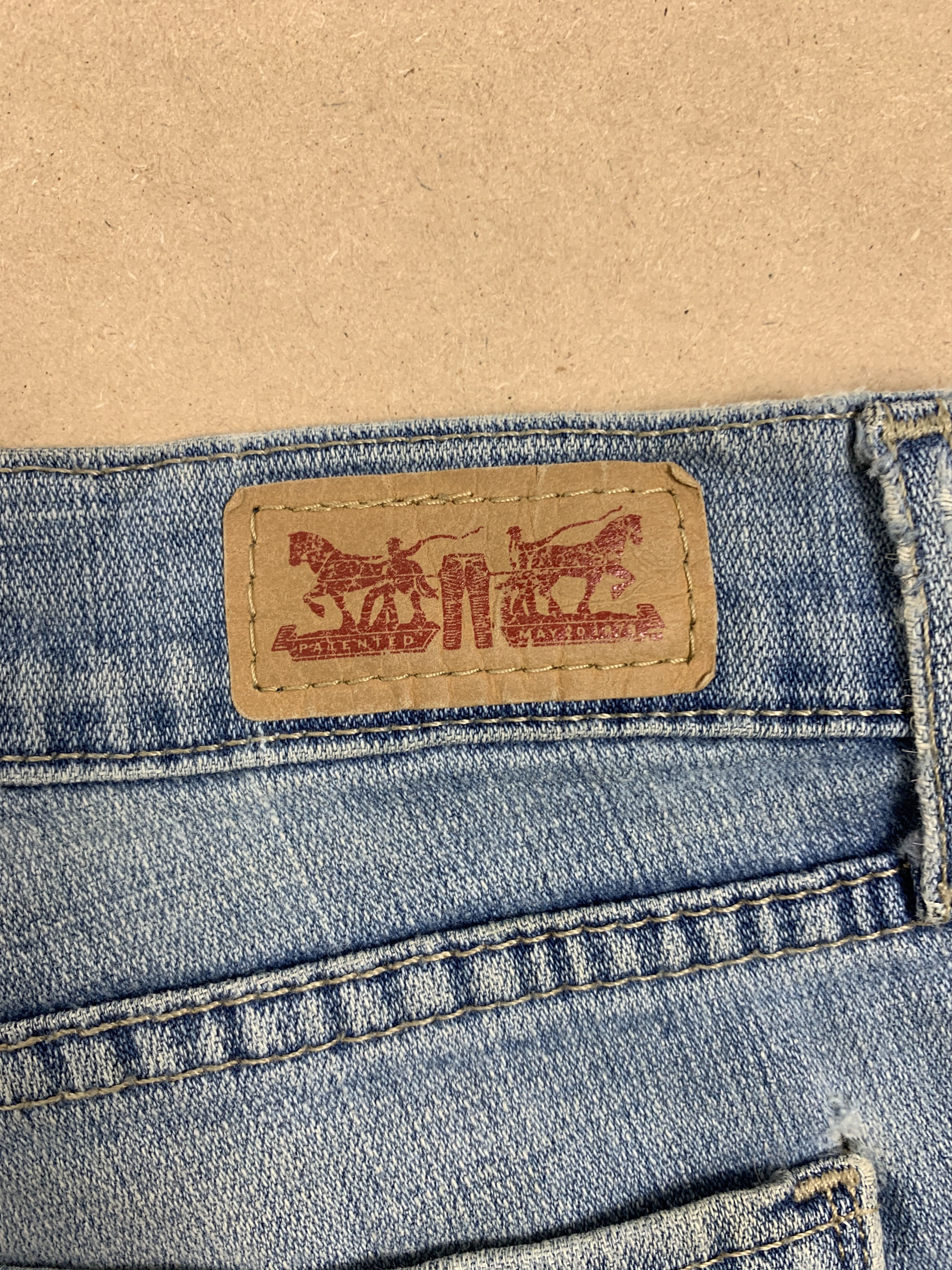 Levi's Vintage Levis Women Distressed Slim Fit Mid Wash Jeans P0274 Size 30" / US 8 / IT 44 - 10 Thumbnail