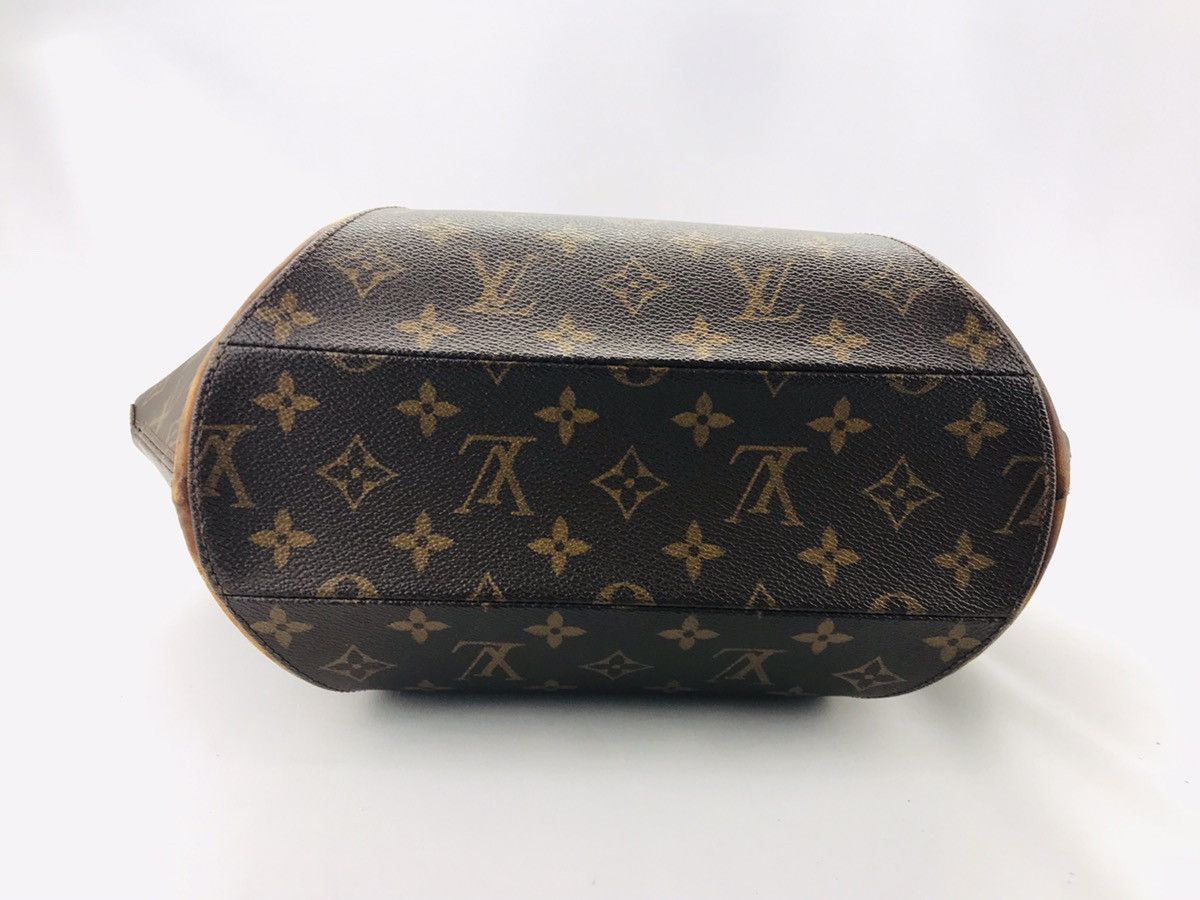 Louis Vuitton 🔥Rare🔥Auth Louis Vuitton Ellipse MM handbag Size ONE SIZE - 14 Thumbnail