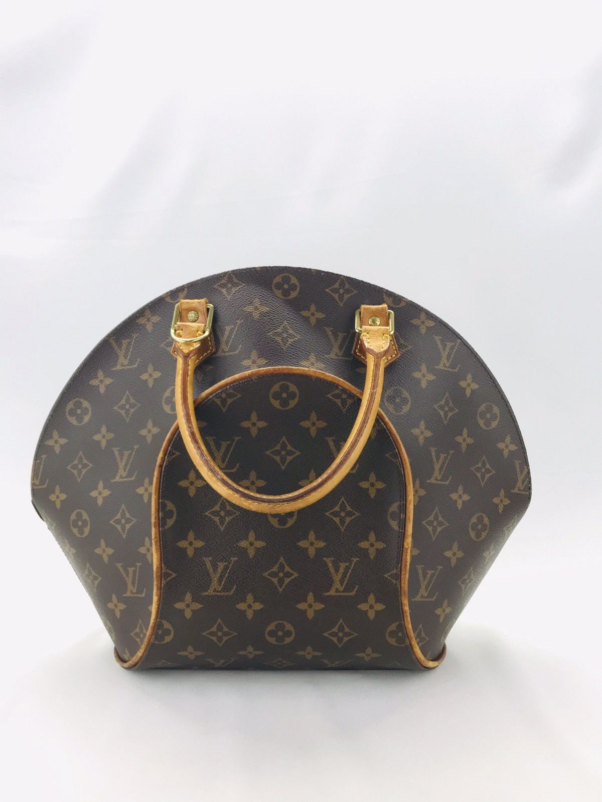 Louis Vuitton 🔥Rare🔥Auth Louis Vuitton Ellipse MM handbag Size ONE SIZE - 5 Thumbnail