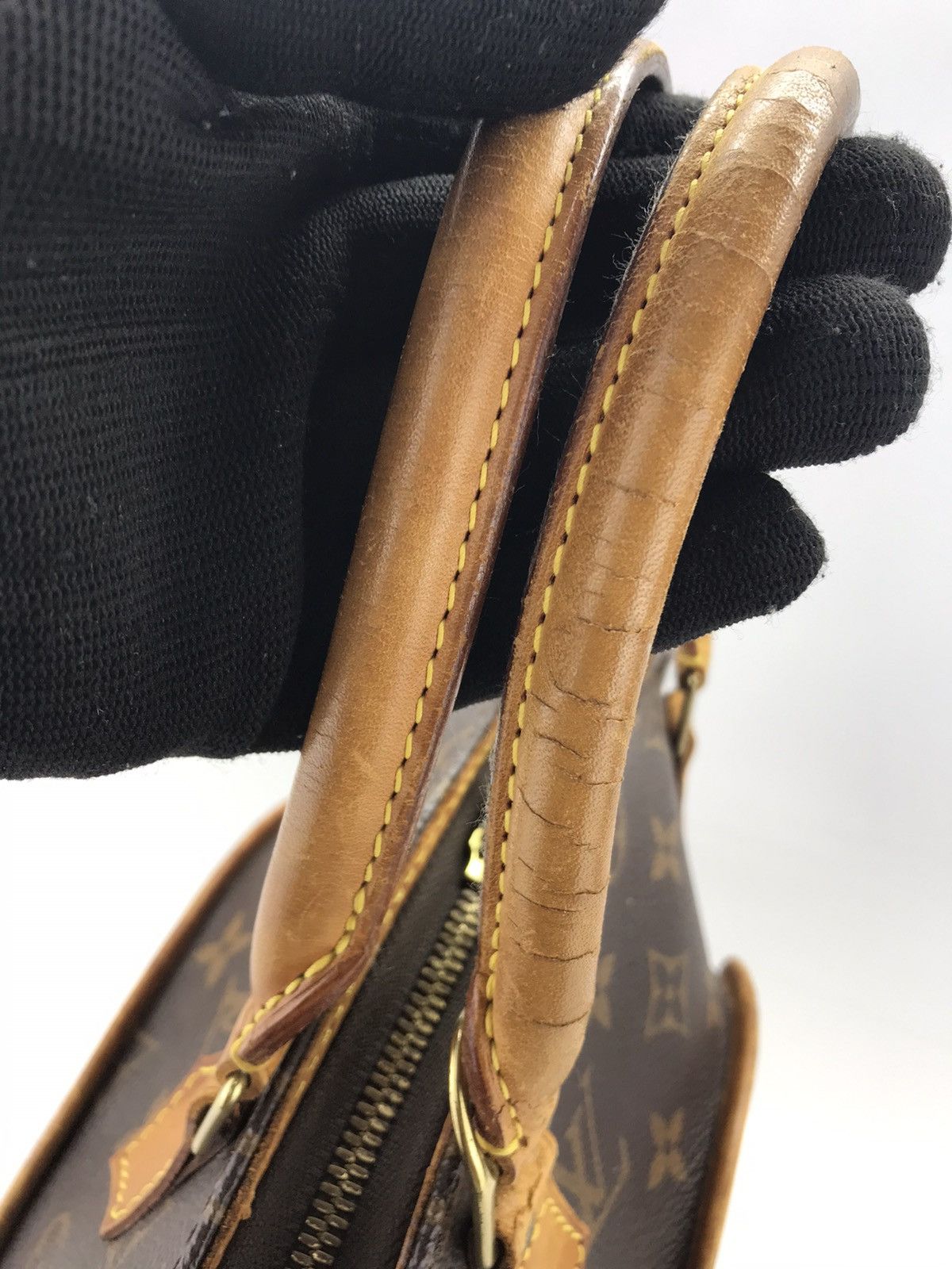 Louis Vuitton 🔥Rare🔥Auth Louis Vuitton Ellipse MM handbag Size ONE SIZE - 17 Thumbnail