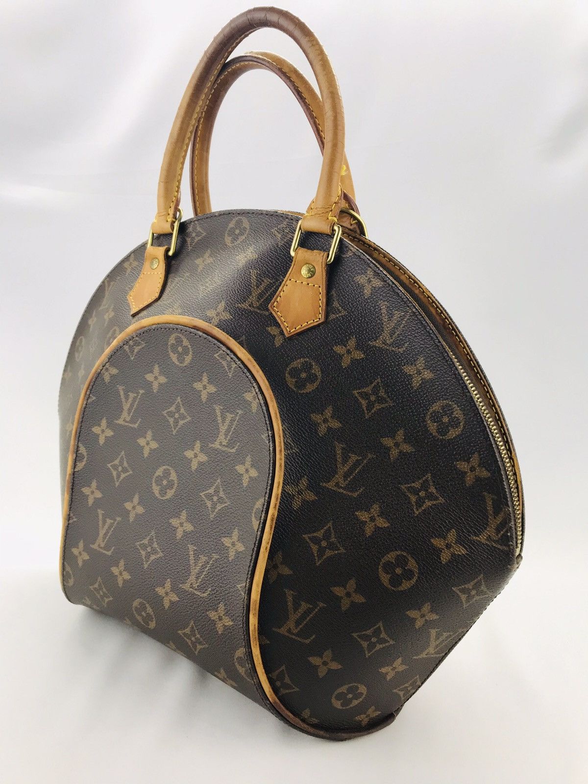 Louis Vuitton 🔥Rare🔥Auth Louis Vuitton Ellipse MM handbag Size ONE SIZE - 13 Thumbnail