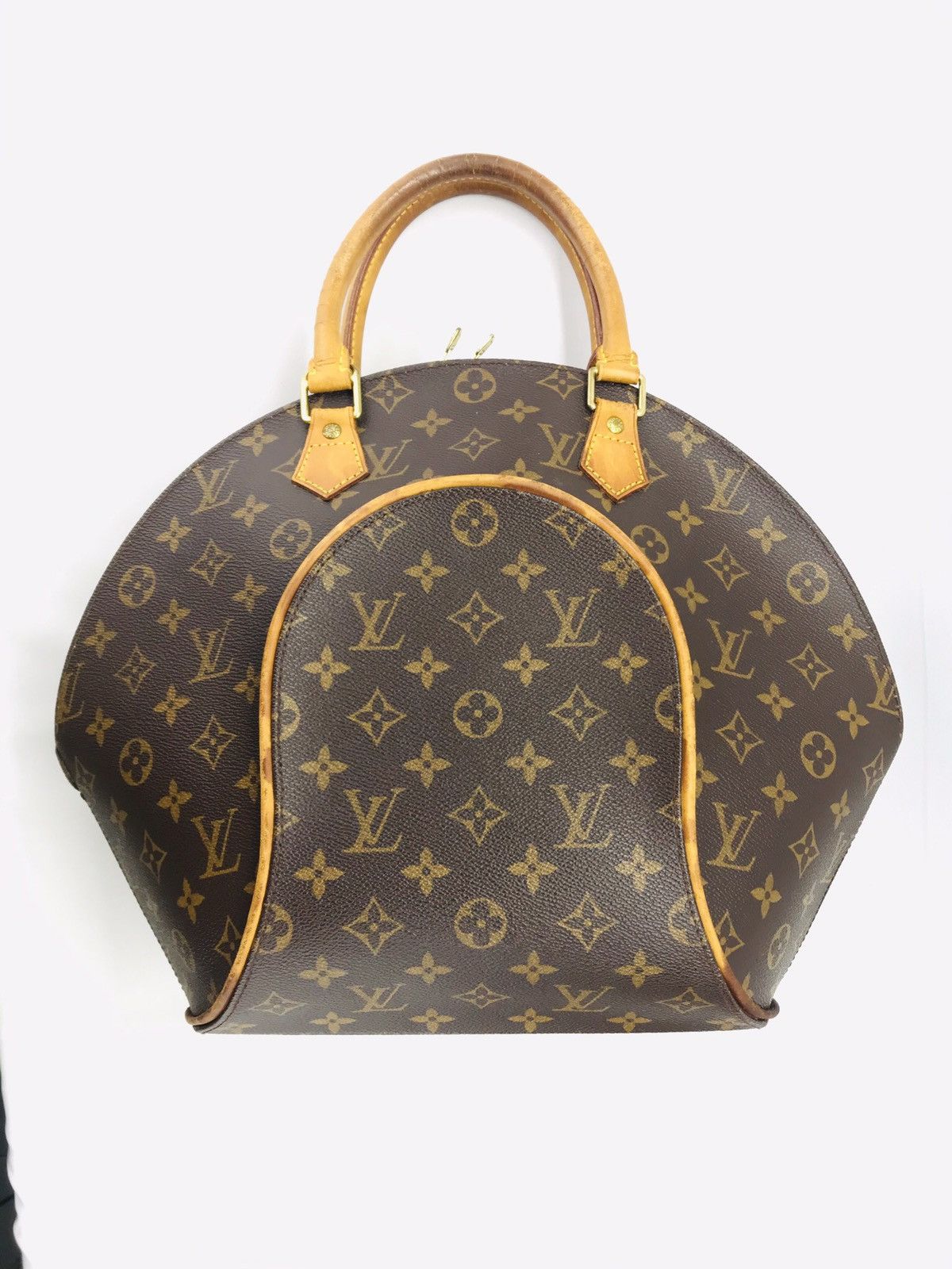 Louis Vuitton 🔥Rare🔥Auth Louis Vuitton Ellipse MM handbag Size ONE SIZE - 1 Thumbnail