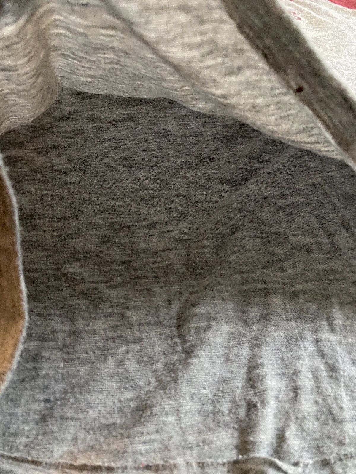 Vintage Vintage 80’s Hershey’s V-Neck Single Stitch Tee Size US L / EU 52-54 / 3 - 8 Thumbnail