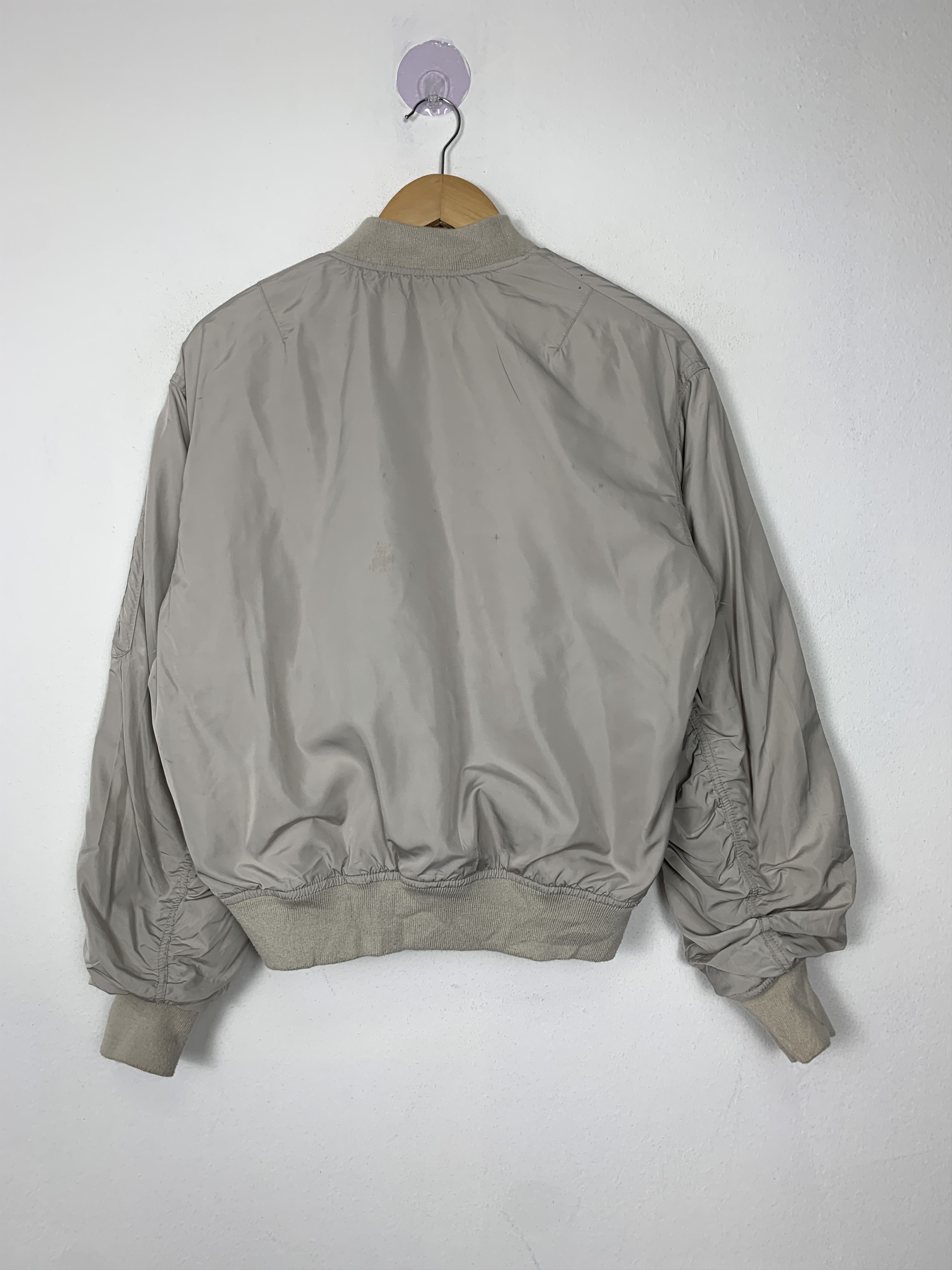 Japanese Brand Vintage Earth Music Reversible Sherpa Bombers Jacket J1486 Size US S / EU 44-46 / 1 - 3 Thumbnail